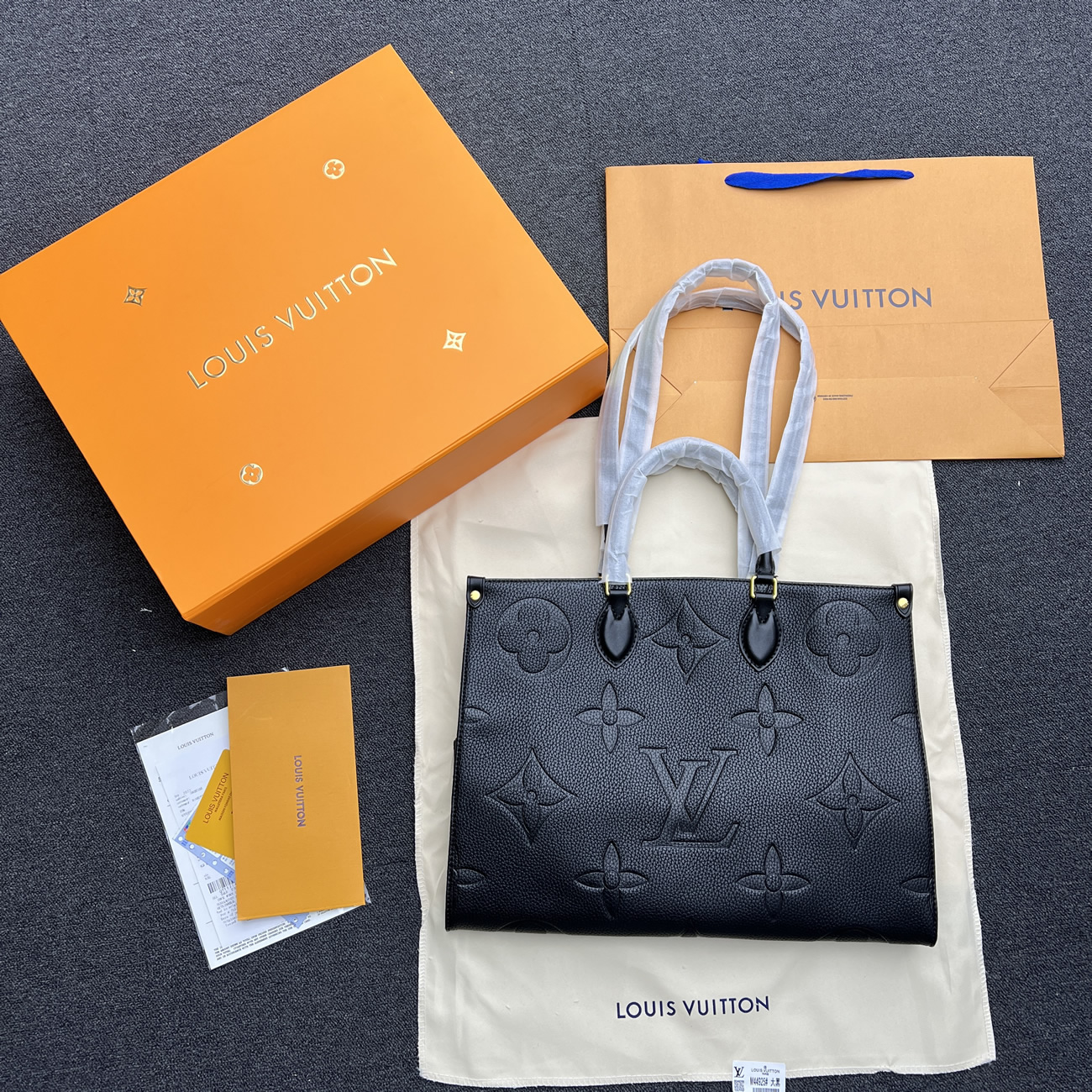 Louis Vuitton Onthego Empreinte M L Black M45595 (43) - www.kitistry.com
