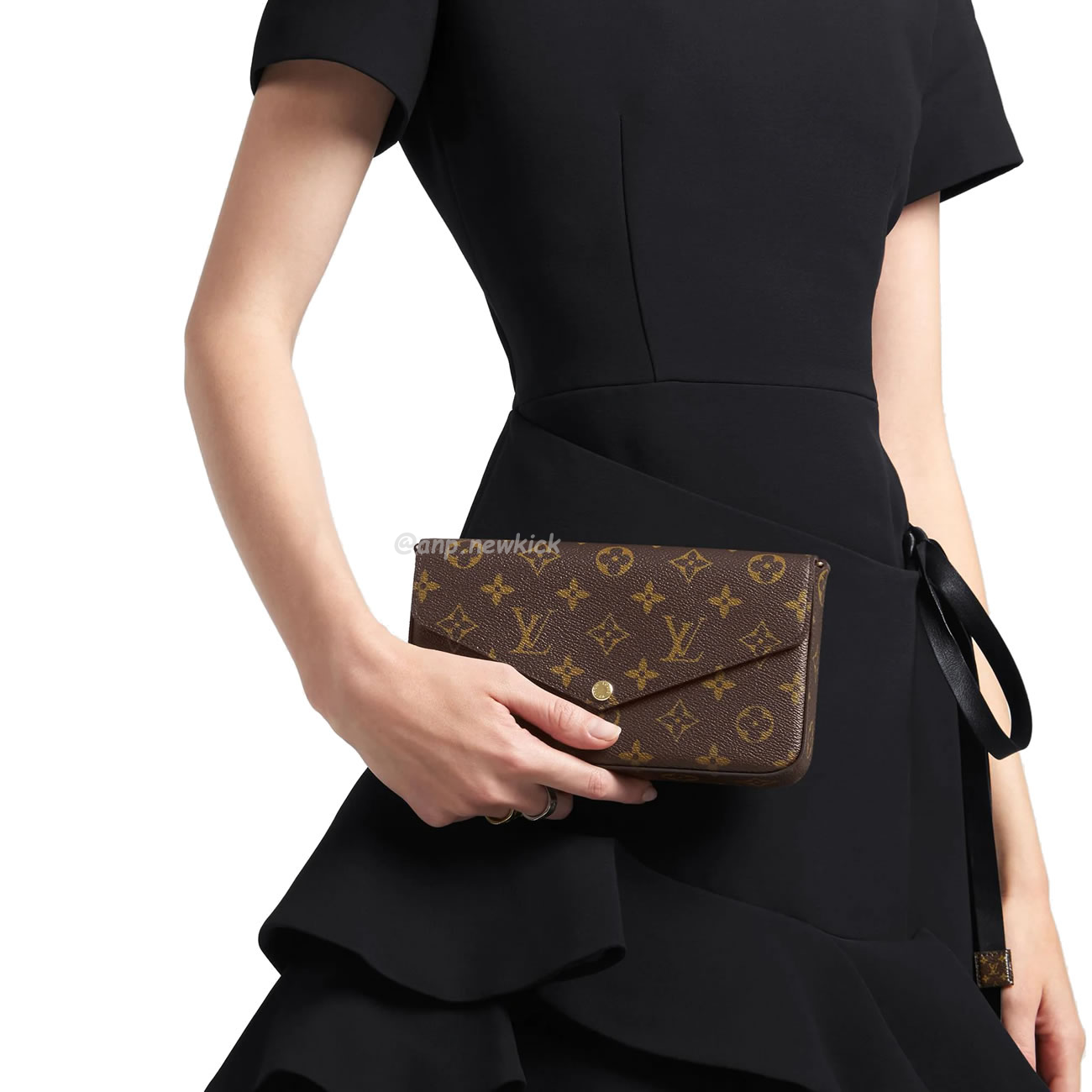 Louis Vuitton Pochette Crossbody Bag M61276 (12) - www.kitistry.com Louis Vuitton Pochette Crossbody Bag M61276 (12) - www.kitistry.com