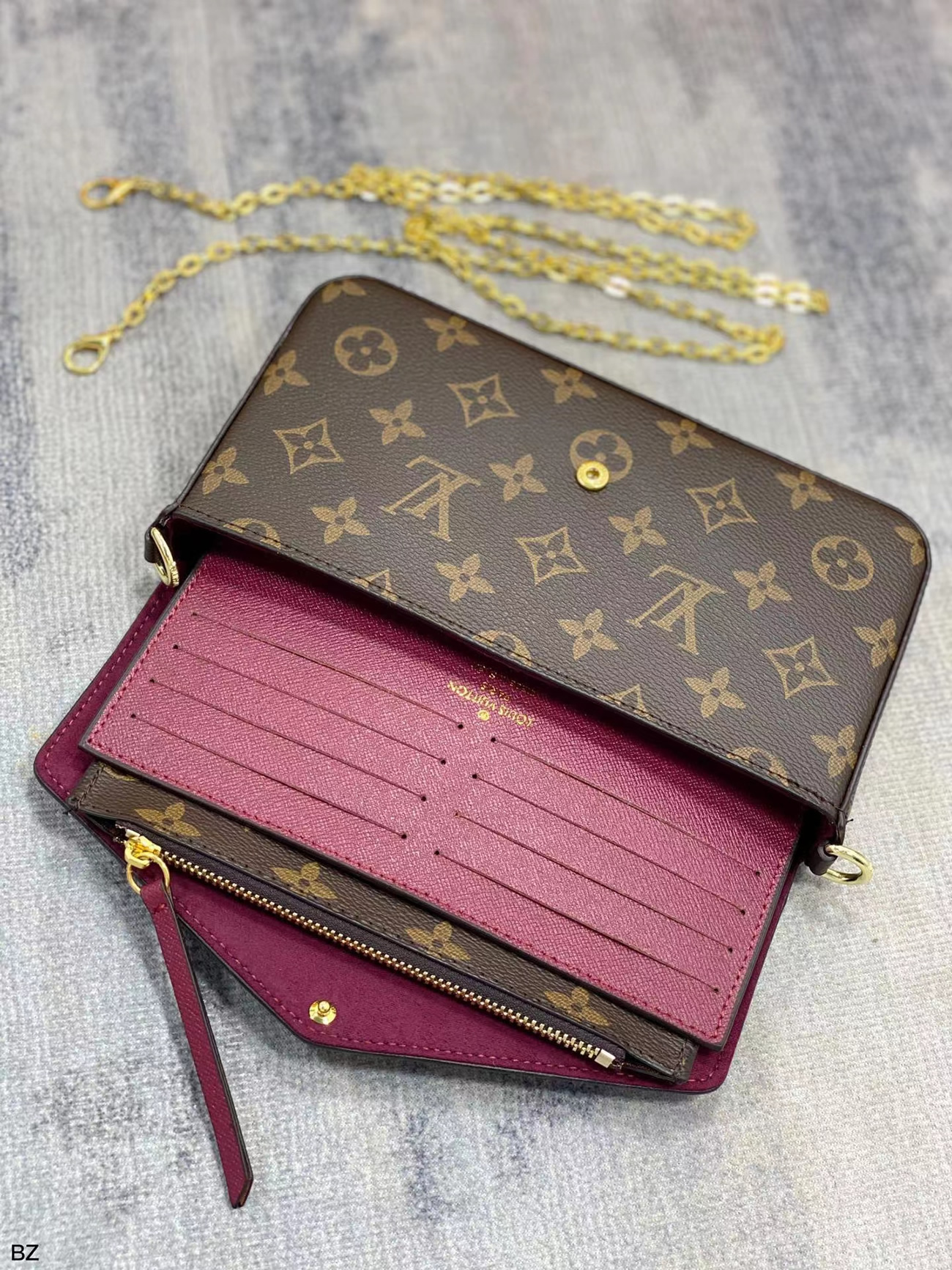 Louis Vuitton Pochette Crossbody Bag M61276 (14) - www.kitistry.com Louis Vuitton Pochette Crossbody Bag M61276 (14) - www.kitistry.com