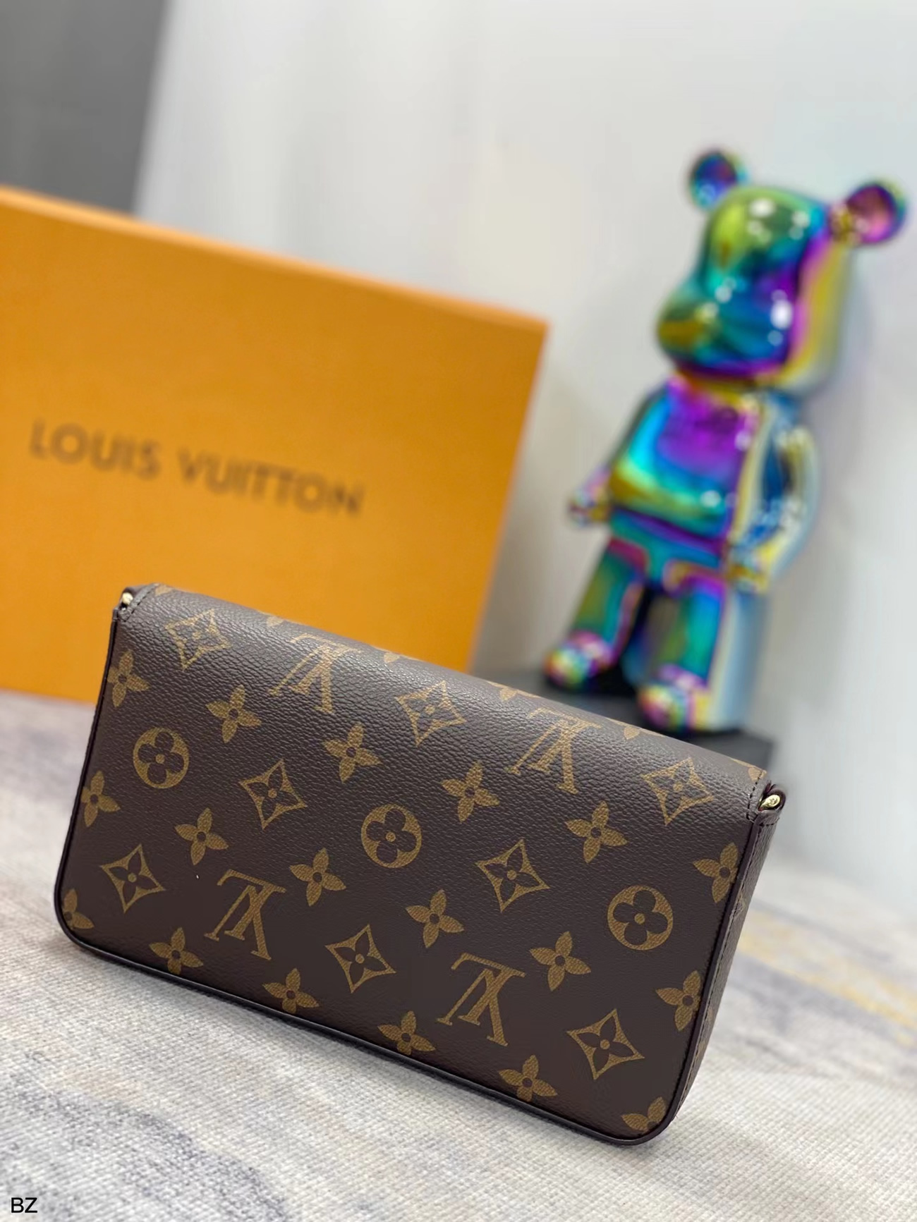 Louis Vuitton Pochette Crossbody Bag M61276 (8) - www.kitistry.com Louis Vuitton Pochette Crossbody Bag M61276 (8) - www.kitistry.com