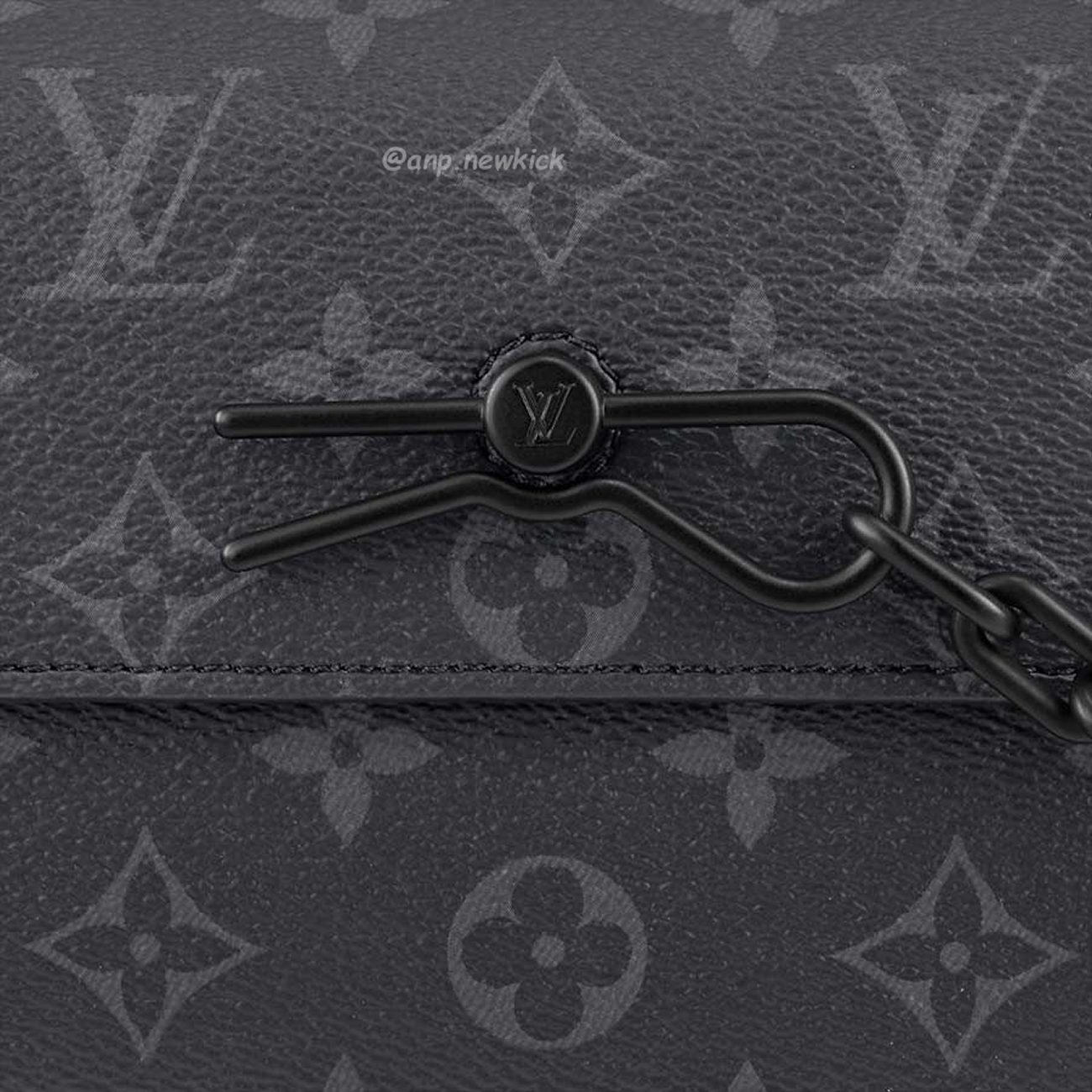 Louis Vuitton Steamer Wearable Wallet M81783 (28) - www.kitistry.com Louis Vuitton Steamer Wearable Wallet M81783 (28) - www.kitistry.com