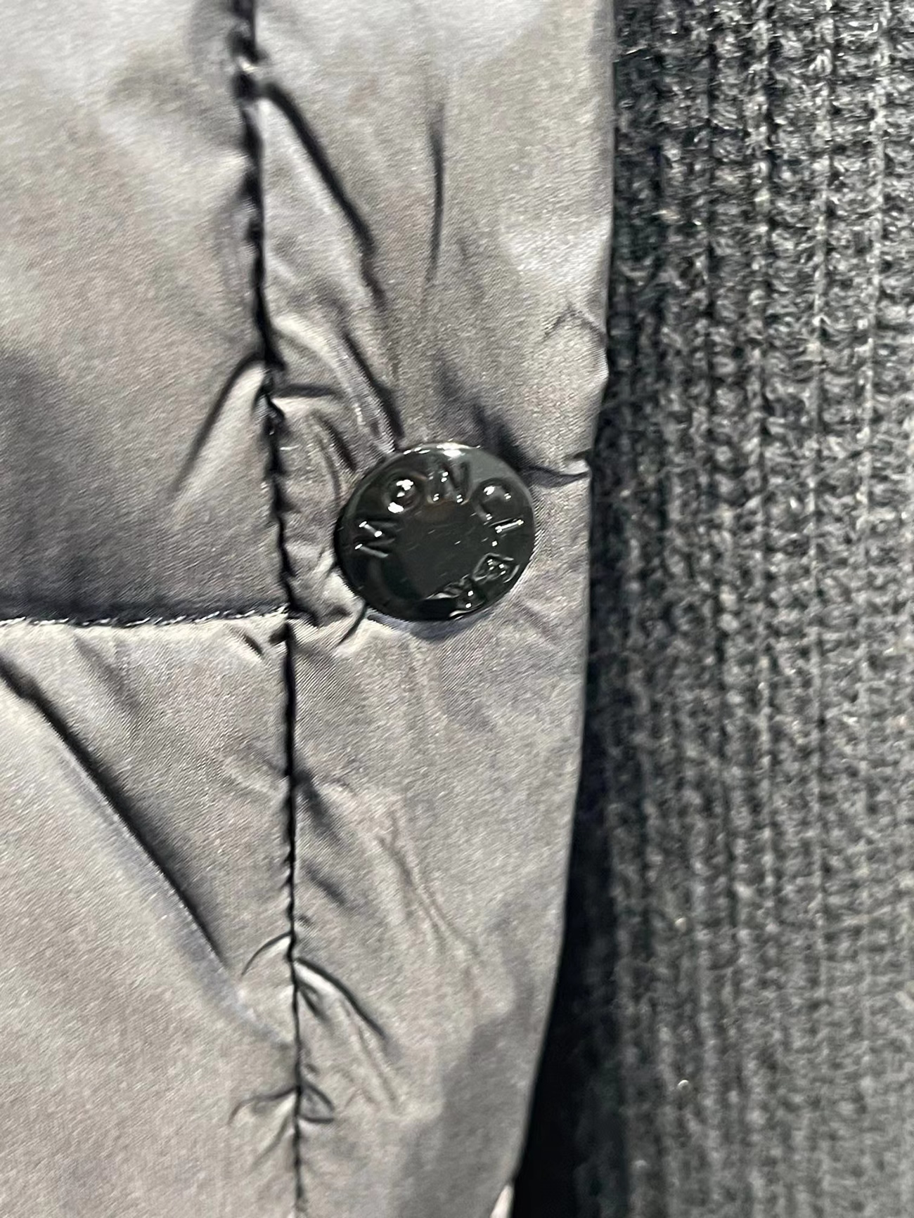 Moncler Neck Padded Shell And Virgin Wool Navy Jacket (7) - www.kitistry.com Moncler Neck Padded Shell And Virgin Wool Navy Jacket (7) - www.kitistry.com