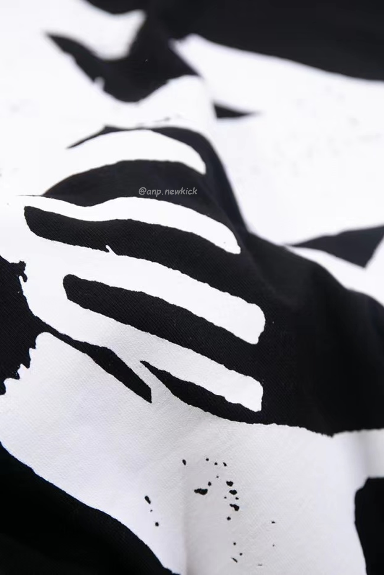 Off White Hand Arrow Tee White Black (11) - www.kitistry.com Off White Hand Arrow Tee White Black (11) - www.kitistry.com