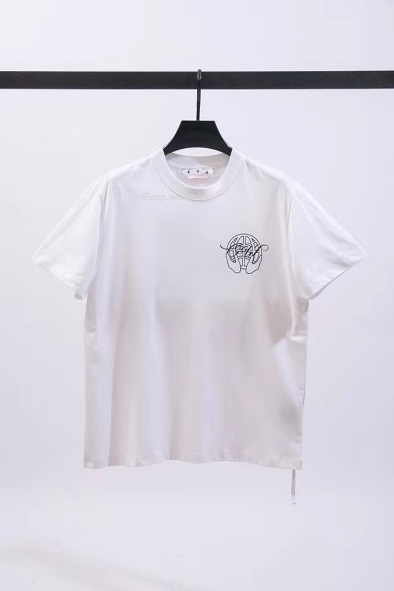 Off White Hand Arrow Tee White Black (15) - www.kitistry.com Off White Hand Arrow Tee White Black (15) - www.kitistry.com