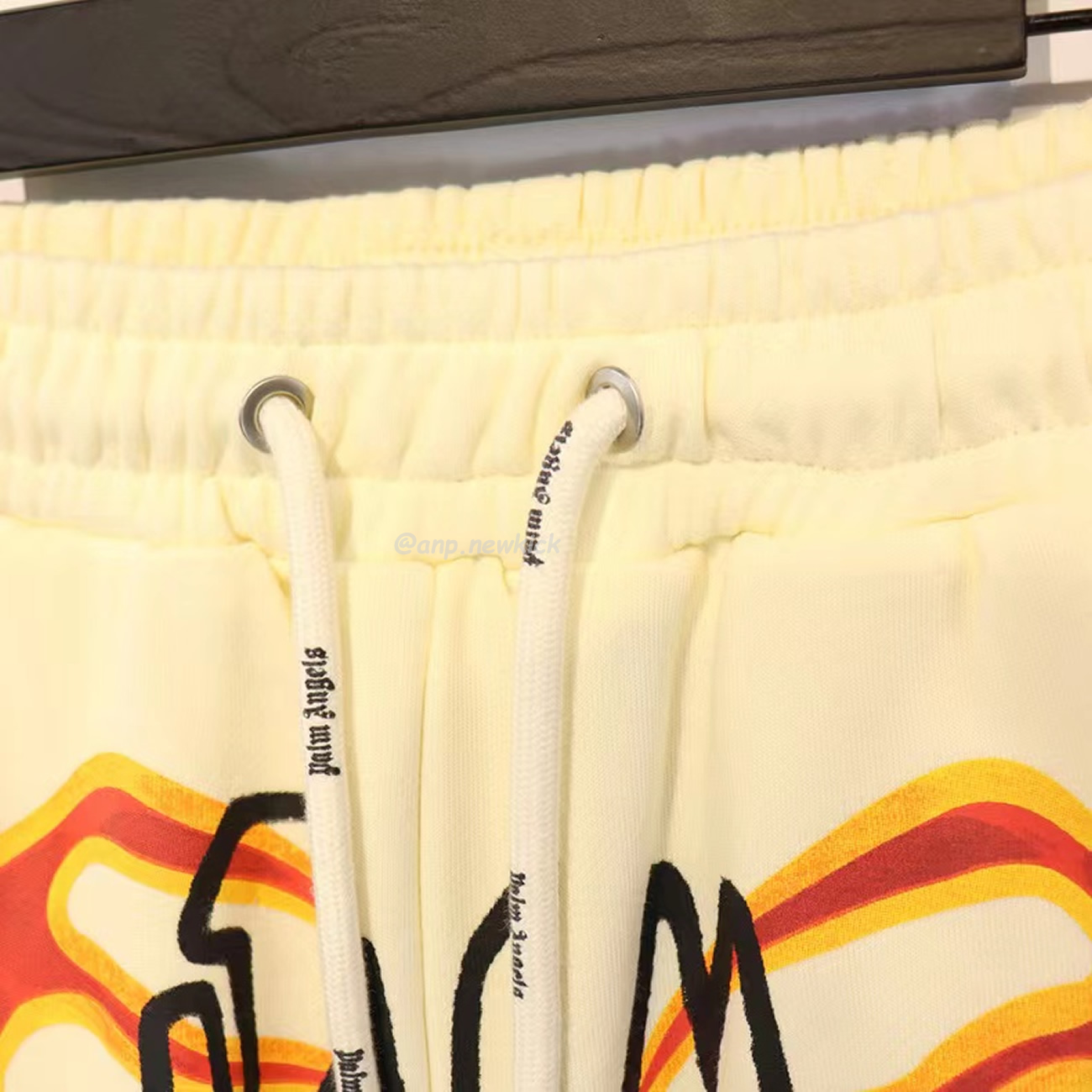 Palm Angels Graffiti Flame T Shirt Shorts Black White (18) - www.kitistry.com Palm Angels Graffiti Flame T Shirt Shorts Black White (18) - www.kitistry.com
