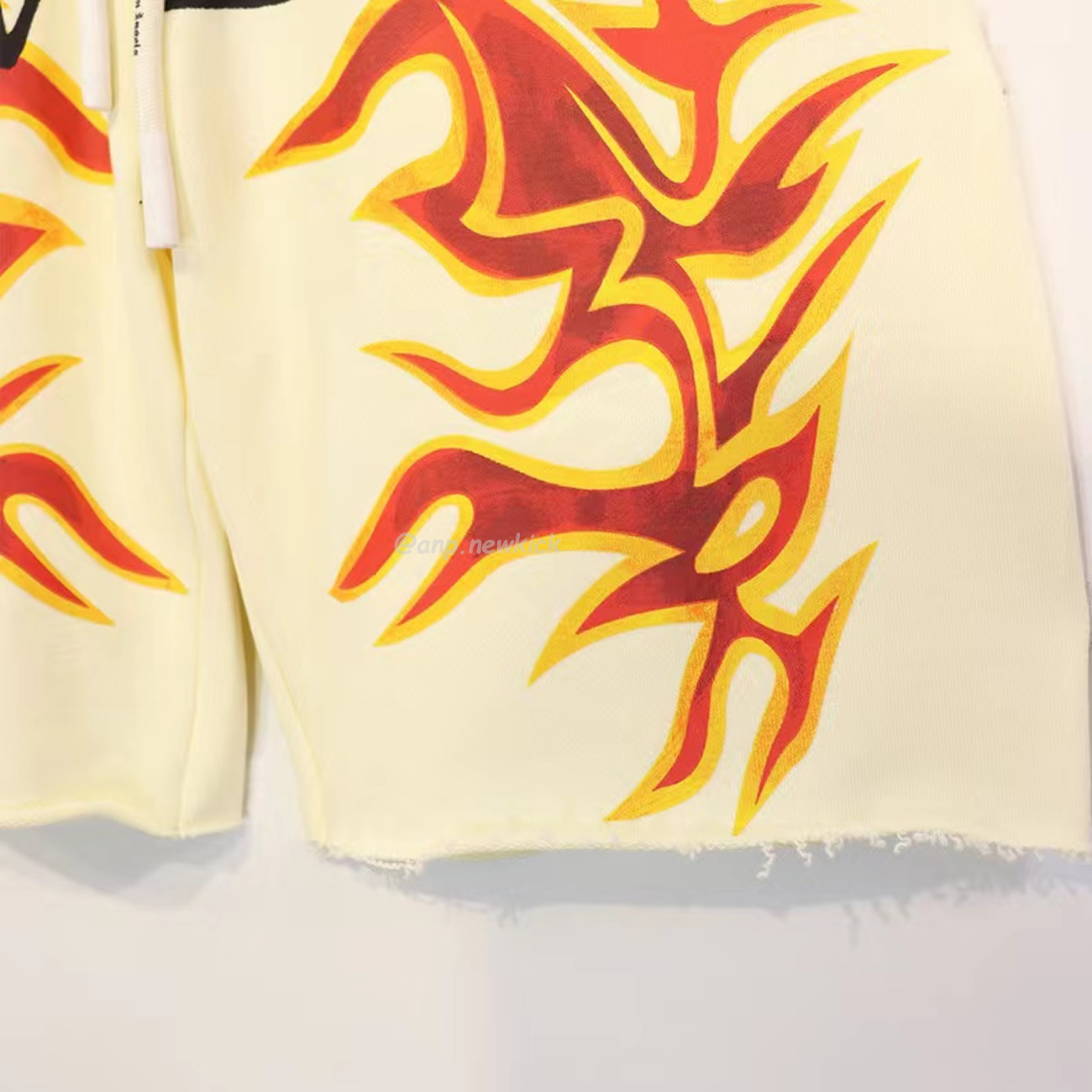 Palm Angels Graffiti Flame T Shirt Shorts Black White (2) - www.kitistry.com Palm Angels Graffiti Flame T Shirt Shorts Black White (2) - www.kitistry.com