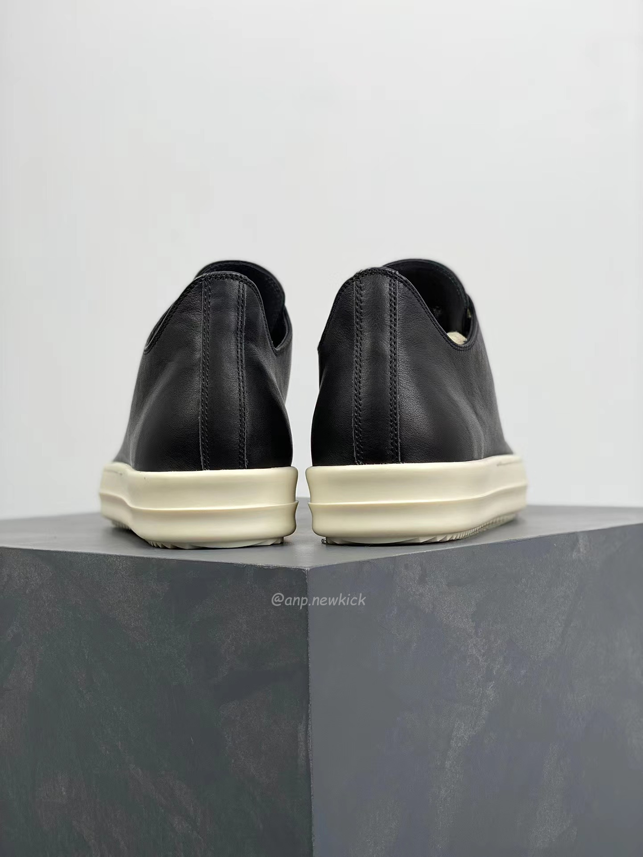 Rick Owens Leather Low Top Vintage Sneakers Suede Canvas Black Taupe Grey Faded Pnk Pearl Milk Dark Dust (24) - www.kitistry.com Rick Owens Leather Low Top Vintage Sneakers Suede Canvas Black Taupe Grey Faded Pnk Pearl Milk Dark Dust (24) - www.kitistry.com