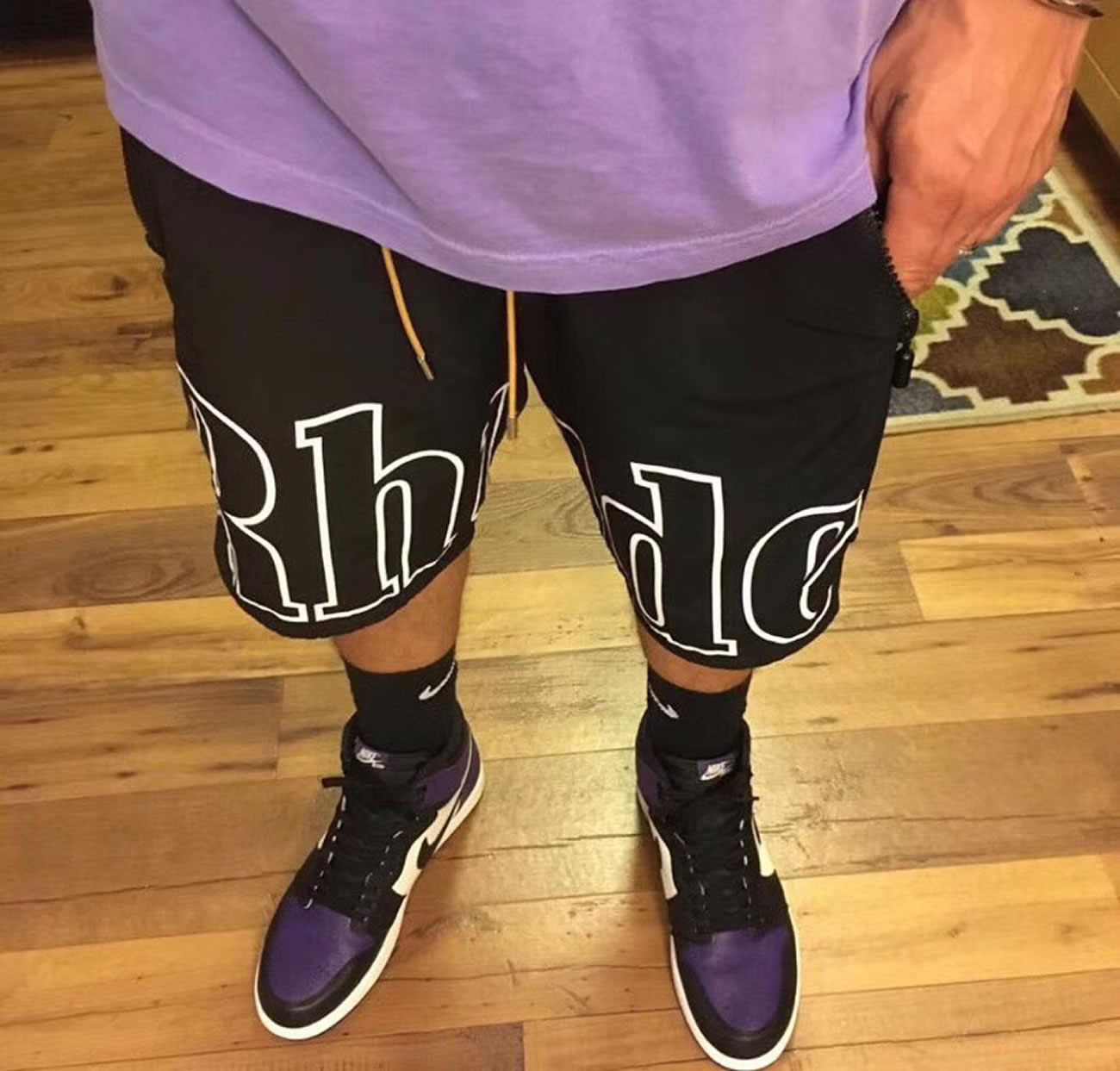 Rhude Rh Logo Shorts (3) - www.kitistry.com Rhude Rh Logo Shorts (3) - www.kitistry.com