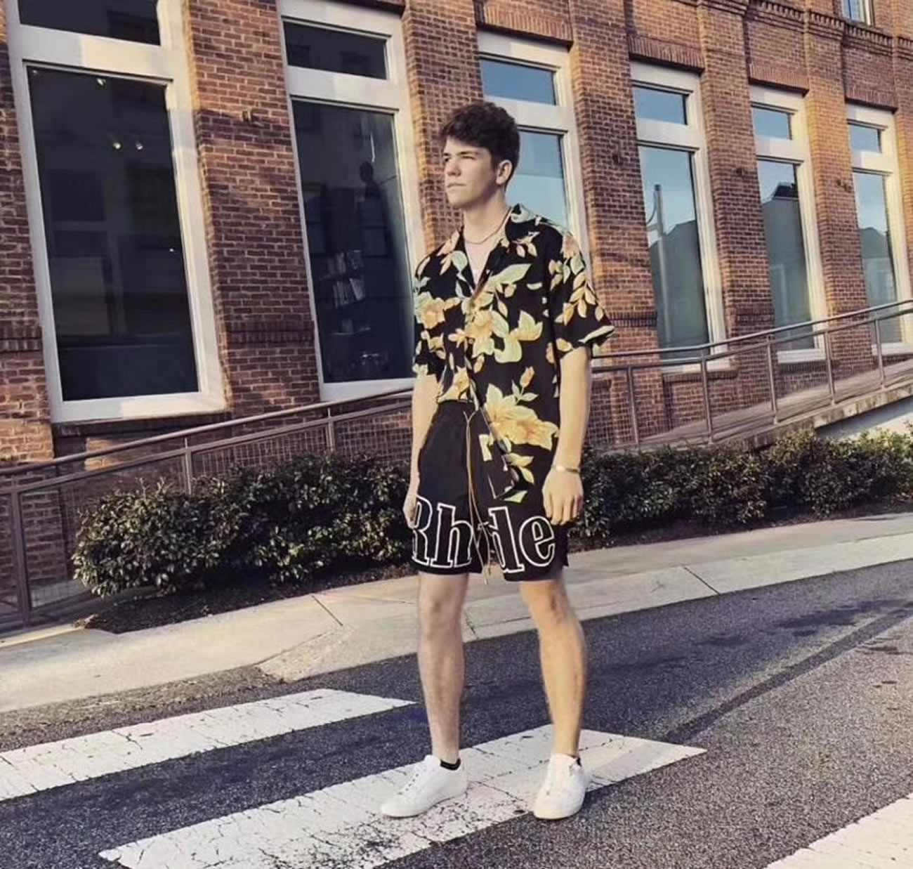 Rhude Rh Logo Shorts (5) - www.kitistry.com Rhude Rh Logo Shorts (5) - www.kitistry.com