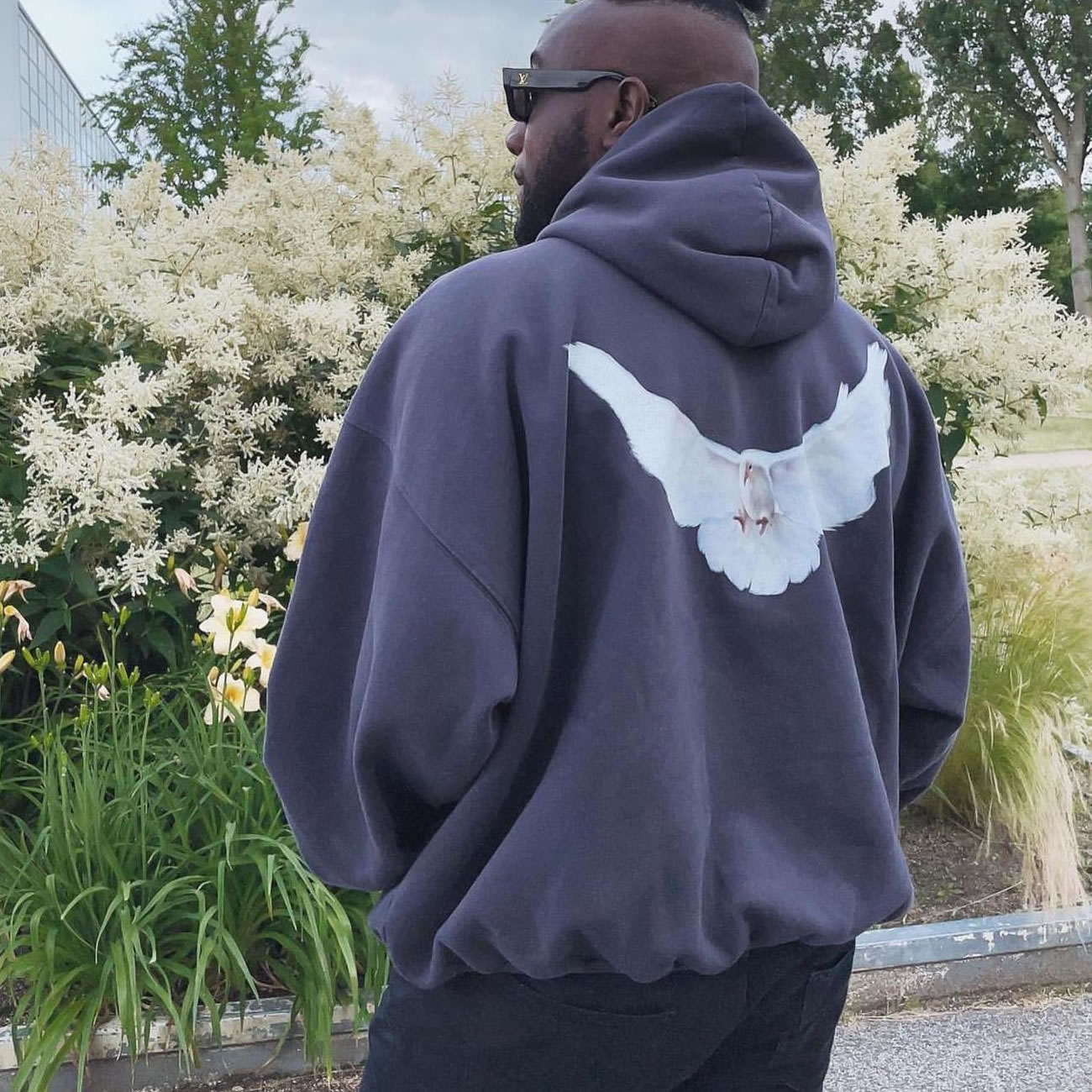 Yeezy Gap Engineered By Balenciaga Dove Hoodie Washed Black Ss22 (5) - www.kitistry.com Yeezy Gap Engineered By Balenciaga Dove Hoodie Washed Black Ss22 (5) - www.kitistry.com