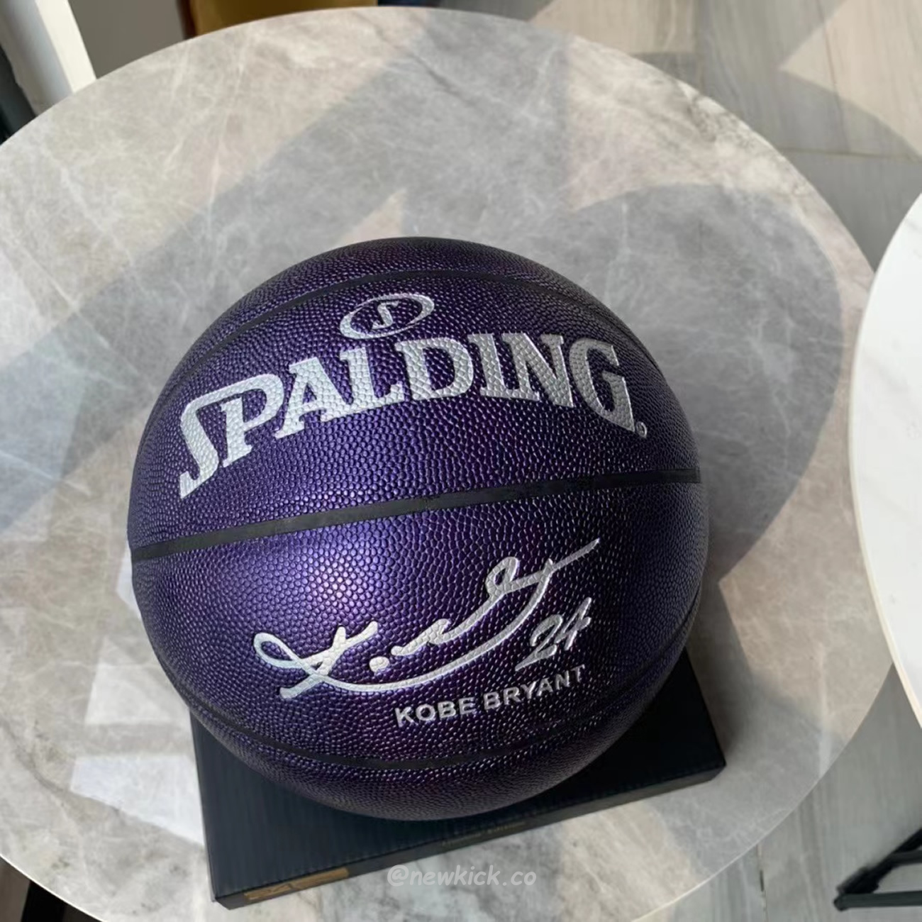Spalding Kobe Bryant 24k Basketball Black Purple (3) - www.kitistry.com Spalding Kobe Bryant 24k Basketball Black Purple (3) - www.kitistry.com