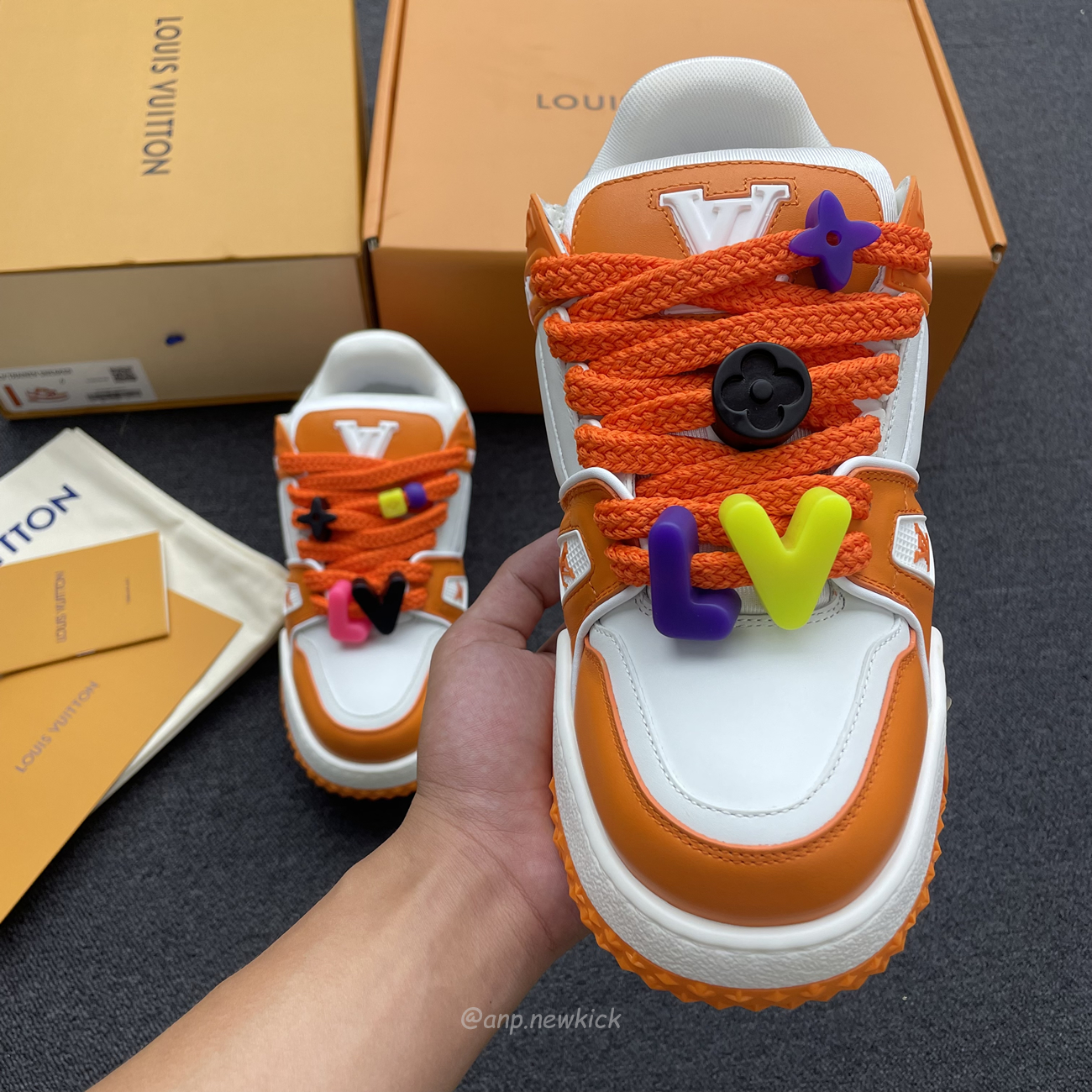 Louis Vuitton Trainer Maxi Orange Green White Black (18) - www.kitistry.com Louis Vuitton Trainer Maxi Orange Green White Black (18) - www.kitistry.com