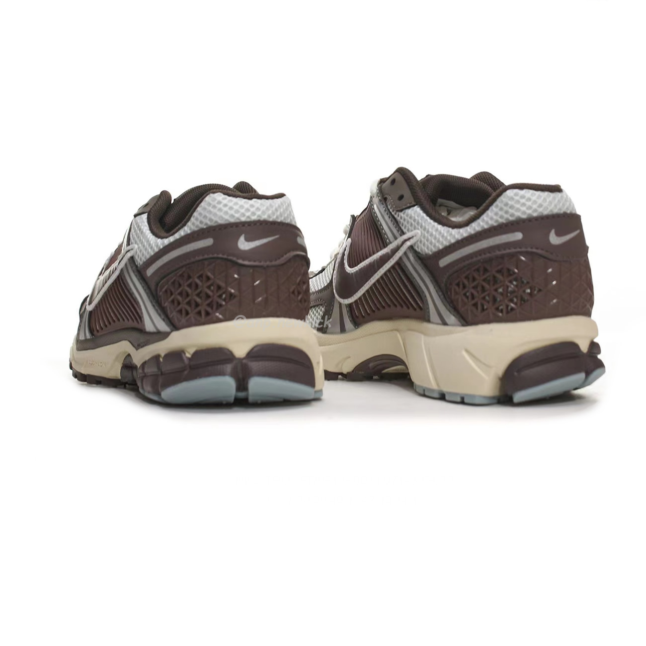 Nike Zoom Vomero 5 Series (24) - www.kitistry.com Nike Zoom Vomero 5 Series (24) - www.kitistry.com