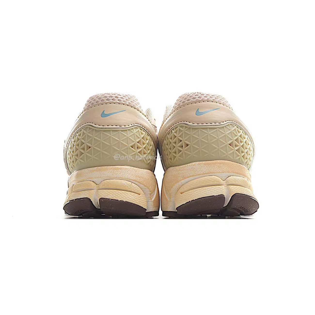 Nike Zoom Vomero 5 Series (32) - www.kitistry.com Nike Zoom Vomero 5 Series (32) - www.kitistry.com