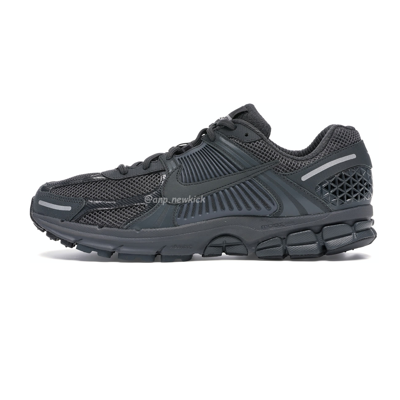 Nike Zoom Vomero 5 Series (61) - www.kitistry.com Nike Zoom Vomero 5 Series (61) - www.kitistry.com