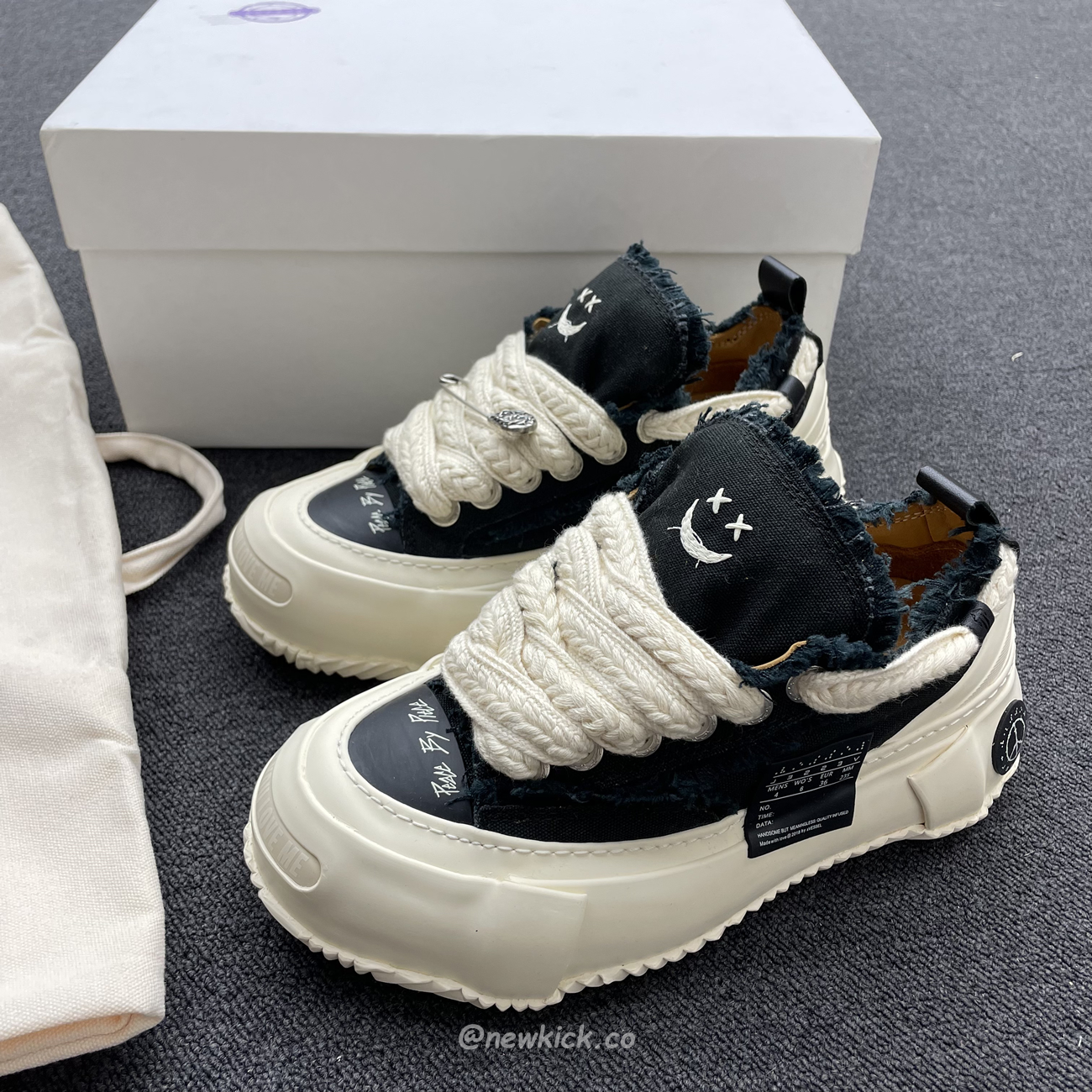 Xvessel G.o.p. 2.0 Marshmallow Lows Black (16) - www.kitistry.com Xvessel G.o.p. 2.0 Marshmallow Lows Black (16) - www.kitistry.com