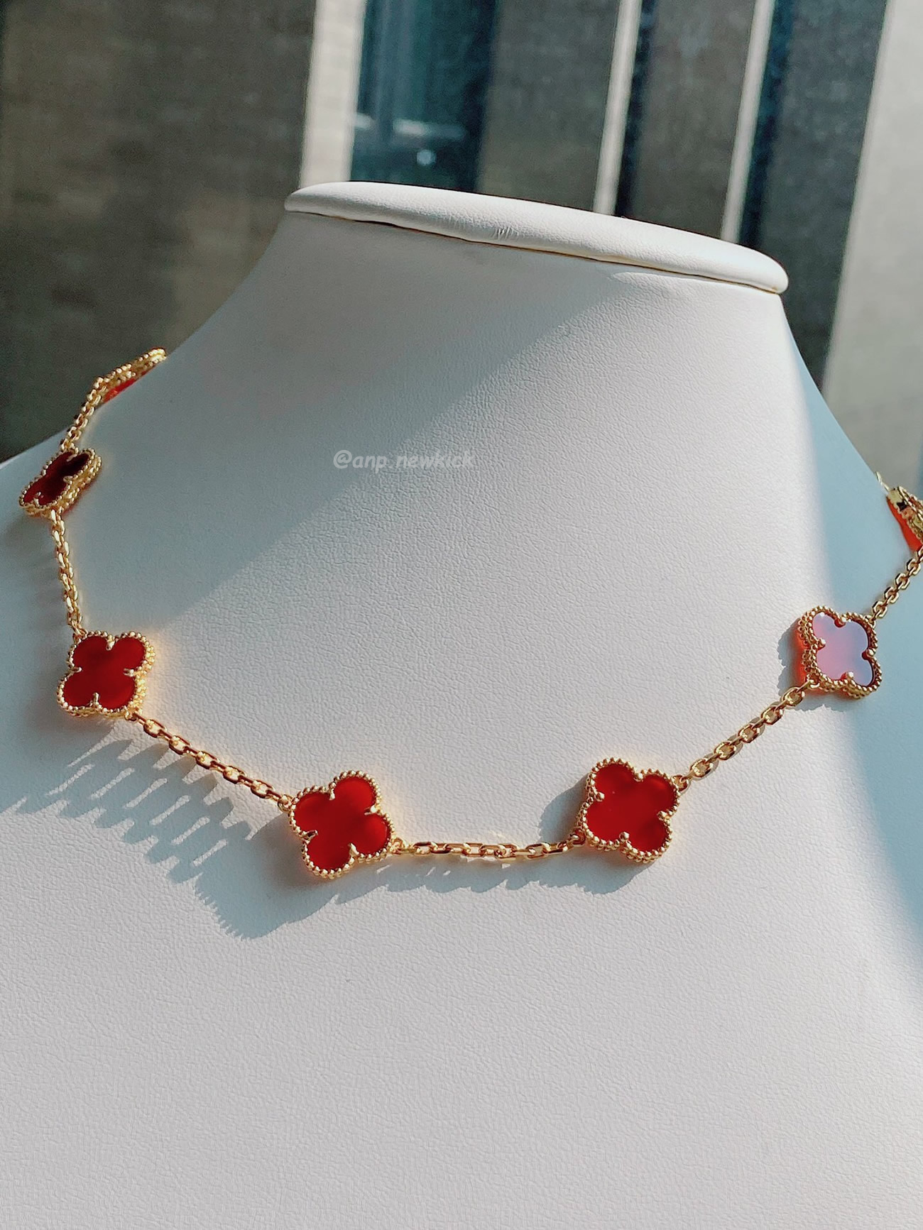 Van Cleef Arpels Vintage Alhambra 10 Four Leaf Lucky Totem Necklaces (7) - www.kitistry.com Van Cleef Arpels Vintage Alhambra 10 Four Leaf Lucky Totem Necklaces (7) - www.kitistry.com