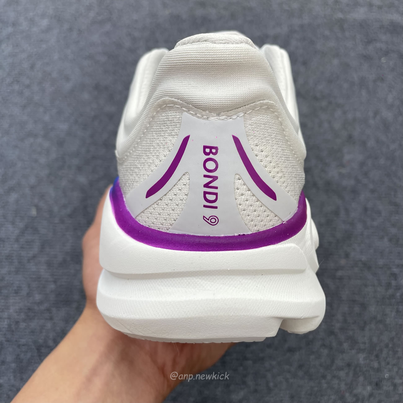 Hoka One One Bondi 9 Cosmic Grey White Mesh Womens 1162012 Cywh (2) - www.kitistry.com Hoka One One Bondi 9 Cosmic Grey White Mesh Womens 1162012 Cywh (2) - www.kitistry.com