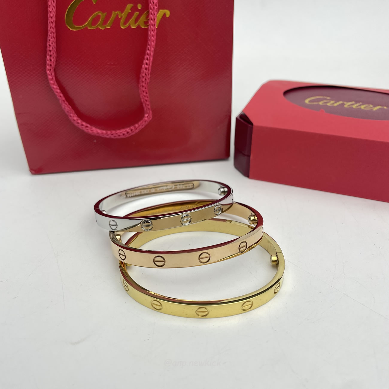 Cartier 18k Love Bracelets Gold Silver Rosegold (13) - www.kitistry.com Cartier 18k Love Bracelets Gold Silver Rosegold (13) - www.kitistry.com