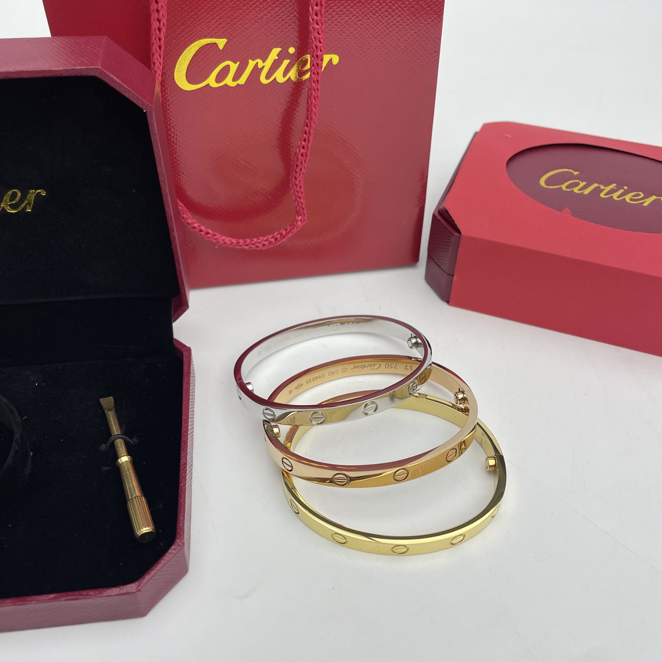 Cartier 18k Love Bracelets Gold Silver Rosegold (15) - www.kitistry.com Cartier 18k Love Bracelets Gold Silver Rosegold (15) - www.kitistry.com
