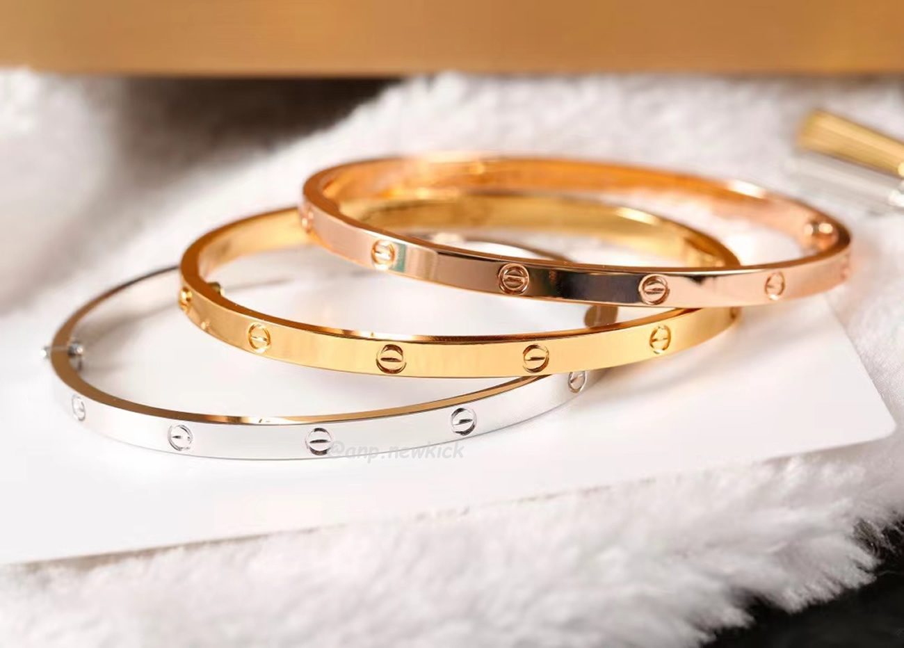 Cartier 18k Love Bracelets Gold Silver Rosegold (16) - www.kitistry.com Cartier 18k Love Bracelets Gold Silver Rosegold (16) - www.kitistry.com