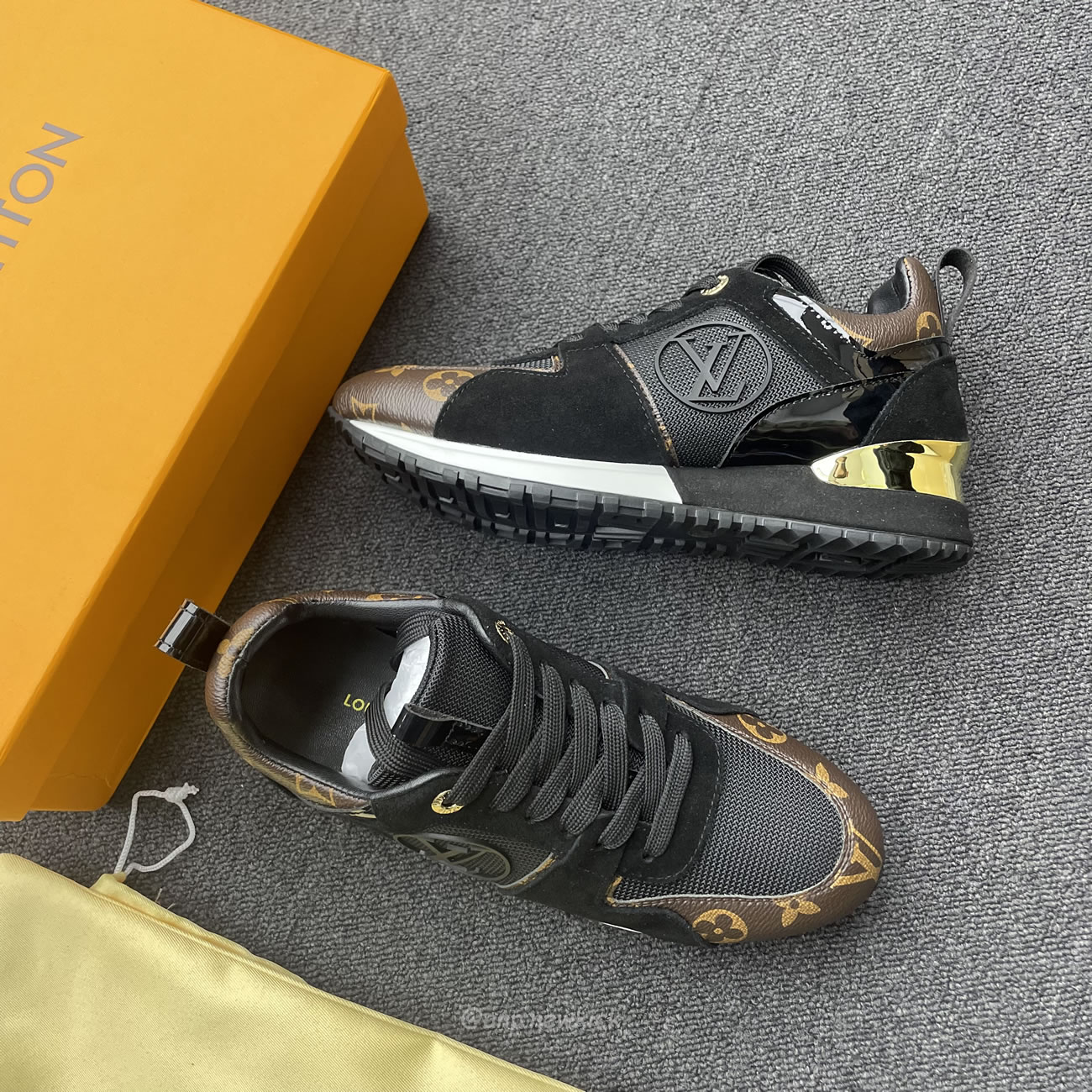 Louis Vuitton Run Away Black Gold 1a3cw0 (2) - www.kitistry.com Louis Vuitton Run Away Black Gold 1a3cw0 (2) - www.kitistry.com