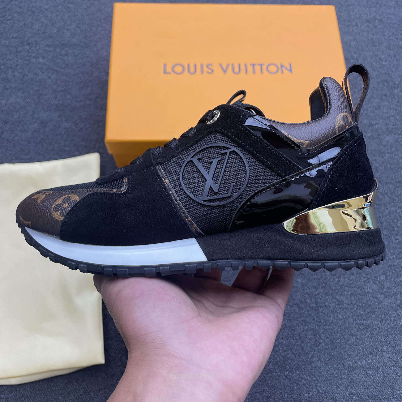 Louis Vuitton Run Away Black Gold 1a3cw0 (3) - www.kitistry.com Louis Vuitton Run Away Black Gold 1a3cw0 (3) - www.kitistry.com