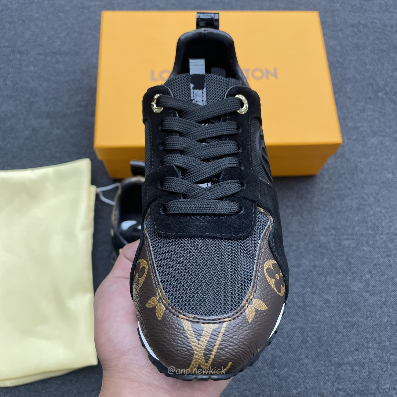 Louis Vuitton Run Away Black Gold 1a3cw0 (6) - www.kitistry.com Louis Vuitton Run Away Black Gold 1a3cw0 (6) - www.kitistry.com