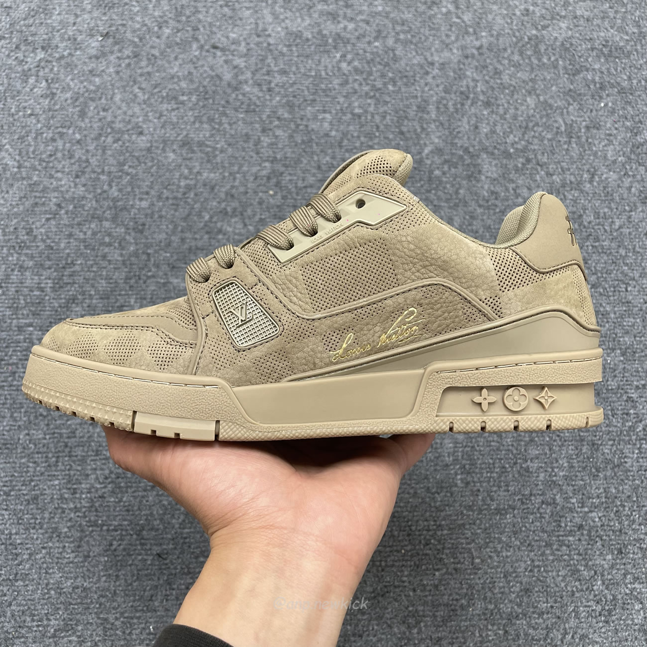 Louis Vuitton Lv Trainer Beige Raffia Mens Archlight 1a54h5 (2) - www.kitistry.com Louis Vuitton Lv Trainer Beige Raffia Mens Archlight 1a54h5 (2) - www.kitistry.com