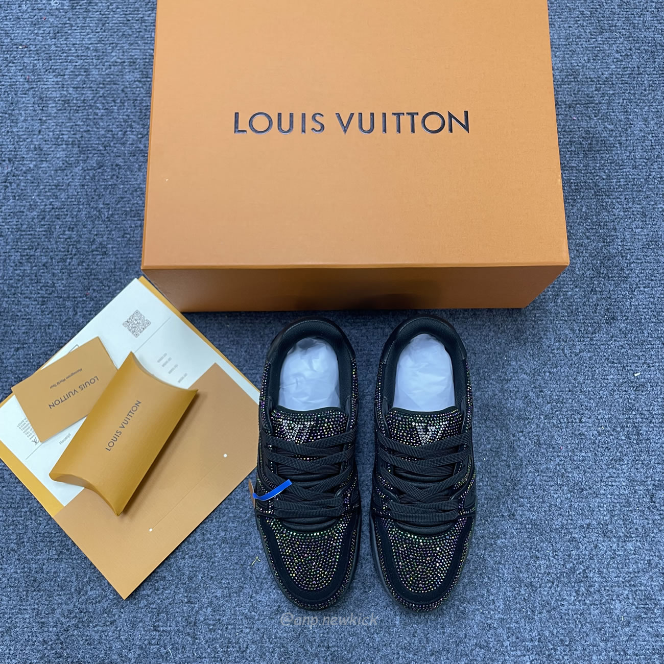 Louis Vuitton Trainer Black Crystals 1a815l (6) - www.kitistry.com Louis Vuitton Trainer Black Crystals 1a815l (6) - www.kitistry.com