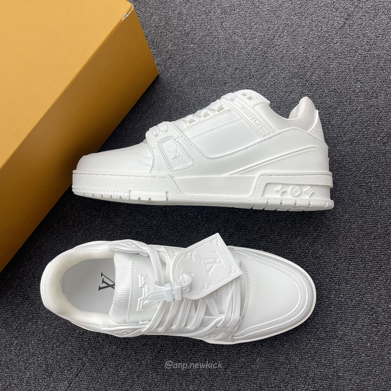 Louis Vuitton Lv Trainer Sneaker White 1a8wav (2) - www.kitistry.com Louis Vuitton Lv Trainer Sneaker White 1a8wav (2) - www.kitistry.com