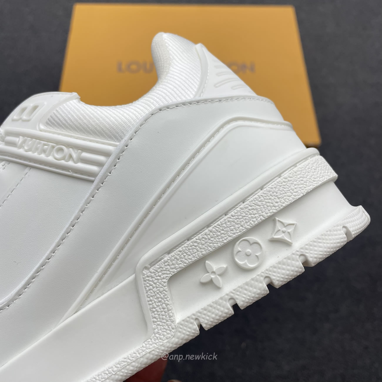 Louis Vuitton Lv Trainer Sneaker White 1a8wav (3) - www.kitistry.com Louis Vuitton Lv Trainer Sneaker White 1a8wav (3) - www.kitistry.com