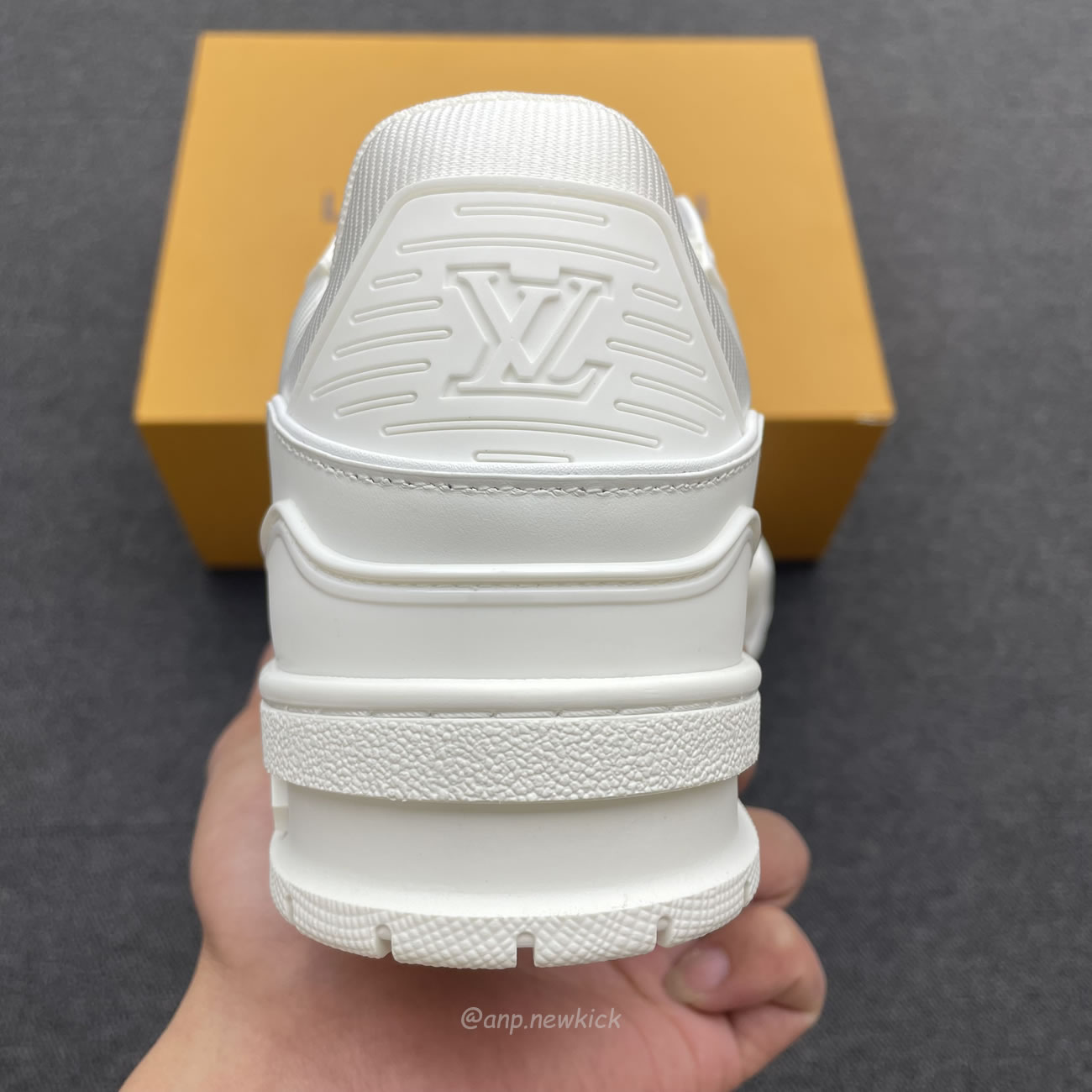 Louis Vuitton Lv Trainer Sneaker White 1a8wav (8) - www.kitistry.com Louis Vuitton Lv Trainer Sneaker White 1a8wav (8) - www.kitistry.com