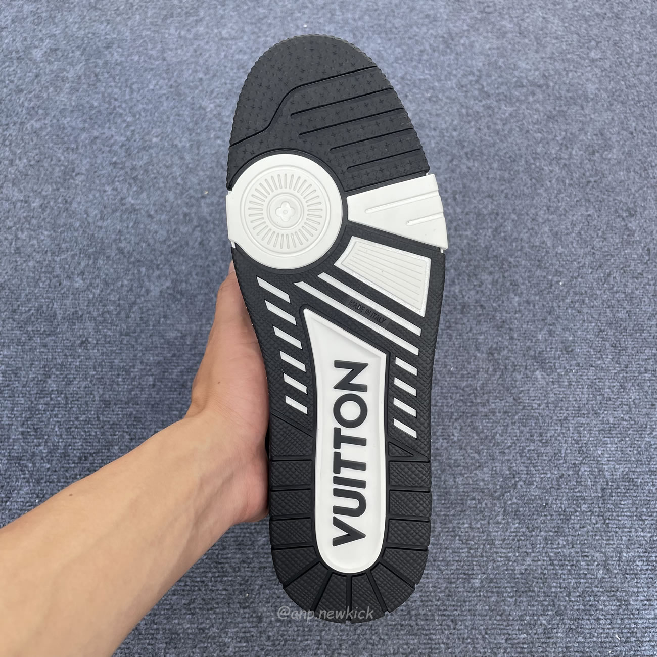 Louis Vuitton Lv Trainer Velcro Strap Monogram Denim Black White 1a9zau (5) - www.kitistry.com Louis Vuitton Lv Trainer Velcro Strap Monogram Denim Black White 1a9zau (5) - www.kitistry.com