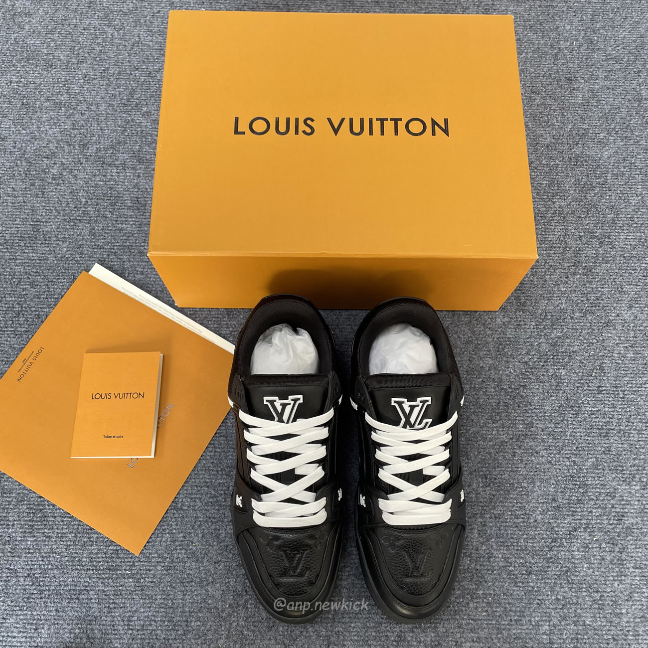 Louis Vuitton Sportschuh Schwarz Eingeprägtes Monogramm 1aarey (5) - www.kitistry.com Louis Vuitton Sportschuh Schwarz Eingeprägtes Monogramm 1aarey (5) - www.kitistry.com