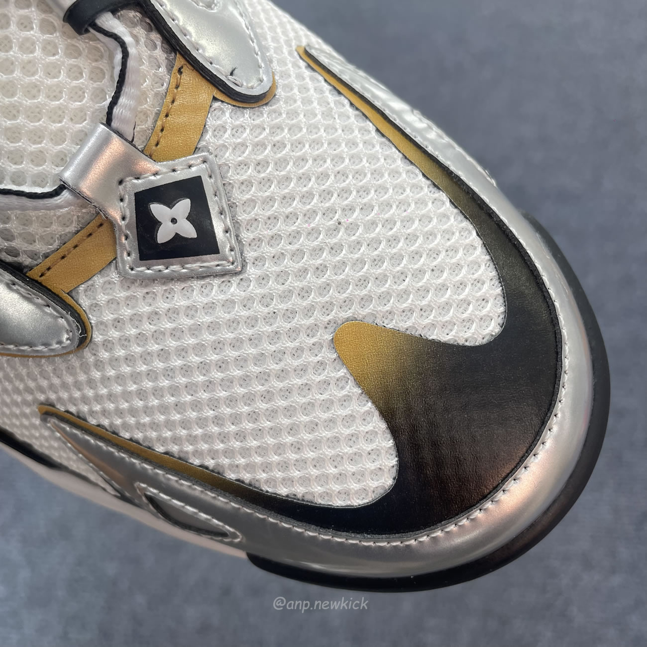 Louis Vuitton Runner Tatic (11) - www.kitistry.com Louis Vuitton Runner Tatic (11) - www.kitistry.com