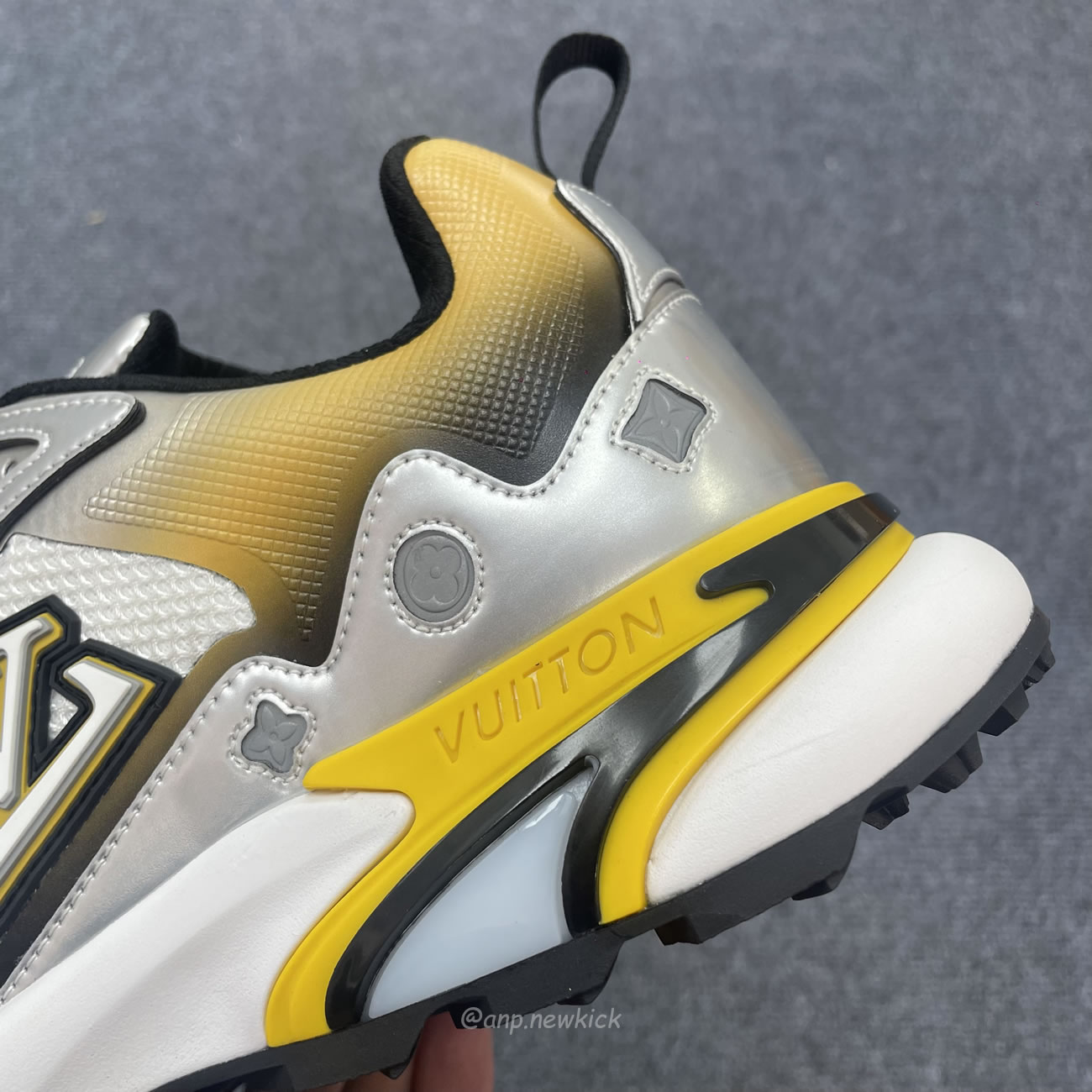 Louis Vuitton Runner Tatic (16) - www.kitistry.com Louis Vuitton Runner Tatic (16) - www.kitistry.com