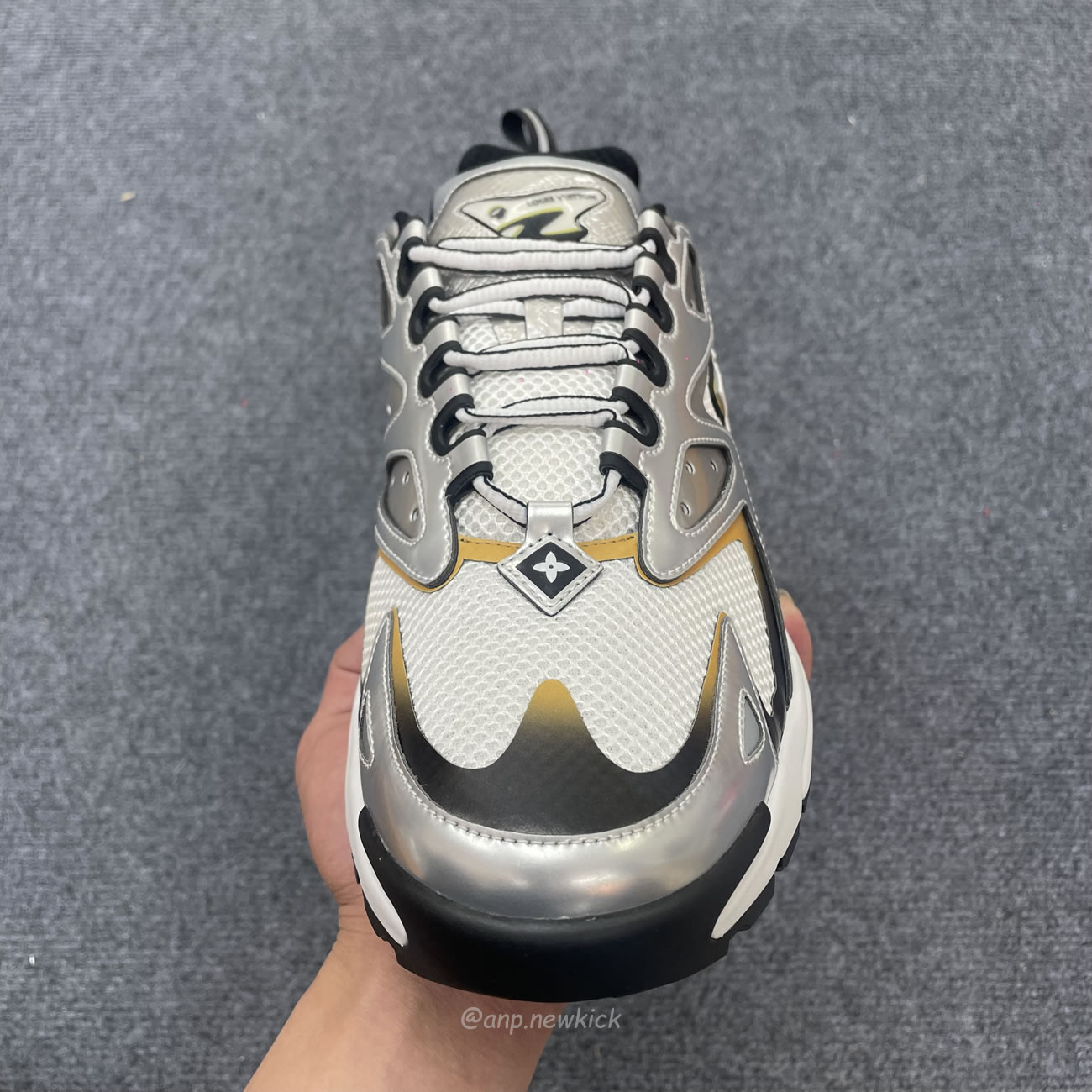 Louis Vuitton Runner Tatic (17) - www.kitistry.com Louis Vuitton Runner Tatic (17) - www.kitistry.com