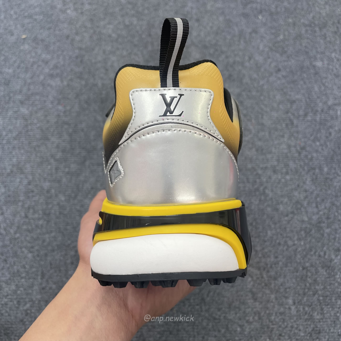 Louis Vuitton Runner Tatic (8) - www.kitistry.com Louis Vuitton Runner Tatic (8) - www.kitistry.com