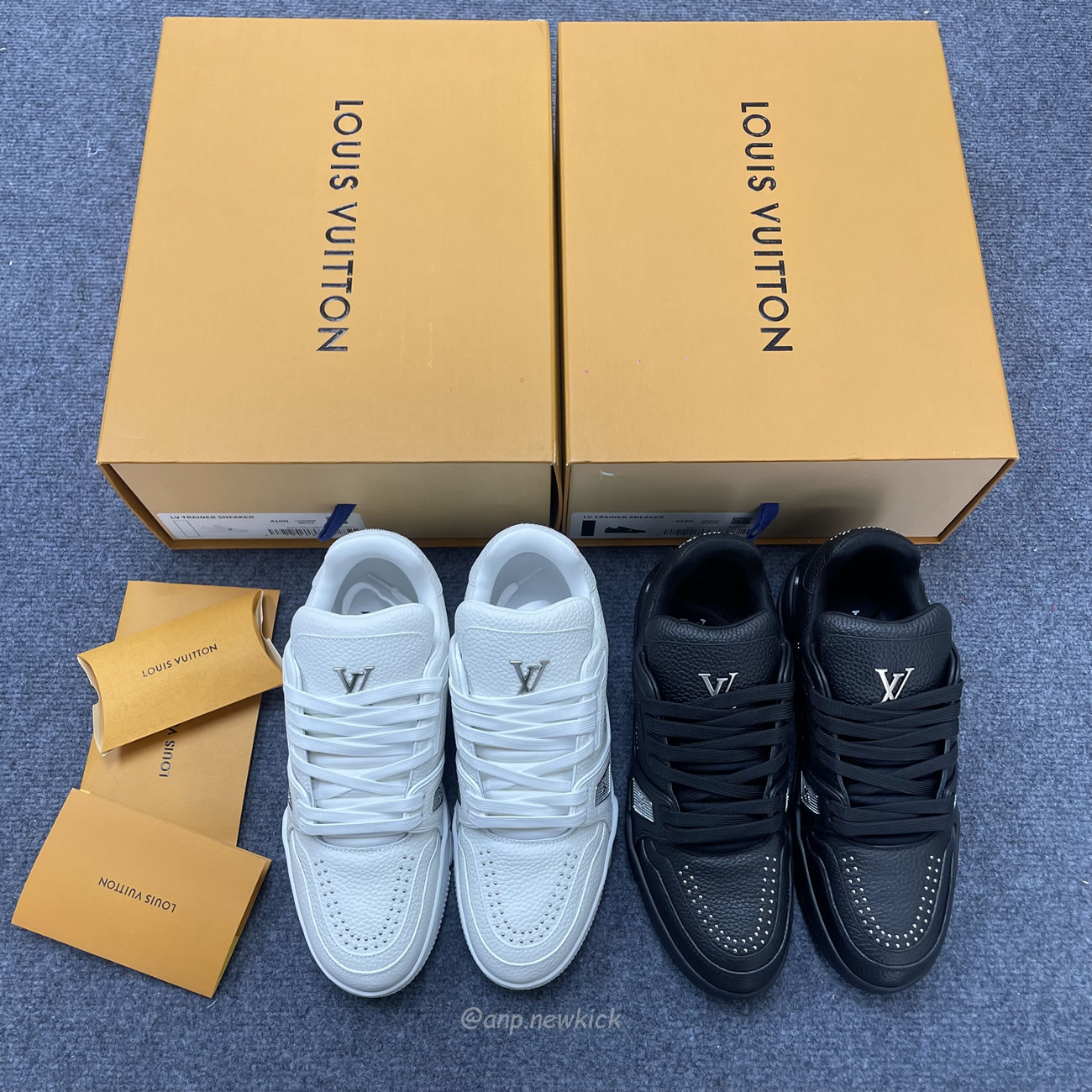 Louis Vuitton Lv Trainer Black White Calf Leather 1addby (4) - www.kitistry.com Louis Vuitton Lv Trainer Black White Calf Leather 1addby (4) - www.kitistry.com