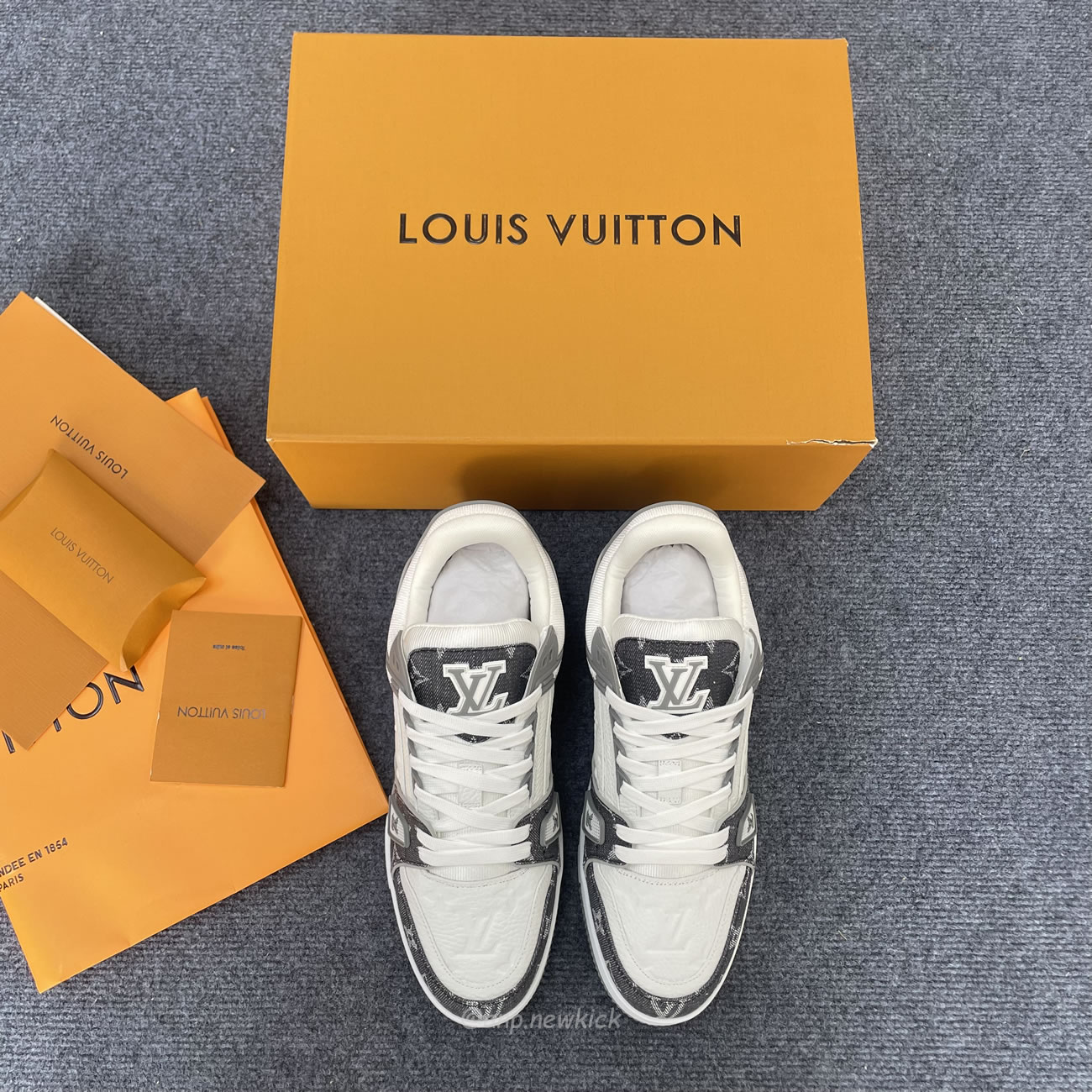 Louis Vuitton Trainer Monogram Denim Grey White 1adf58 (2) - www.kitistry.com Louis Vuitton Trainer Monogram Denim Grey White 1adf58 (2) - www.kitistry.com