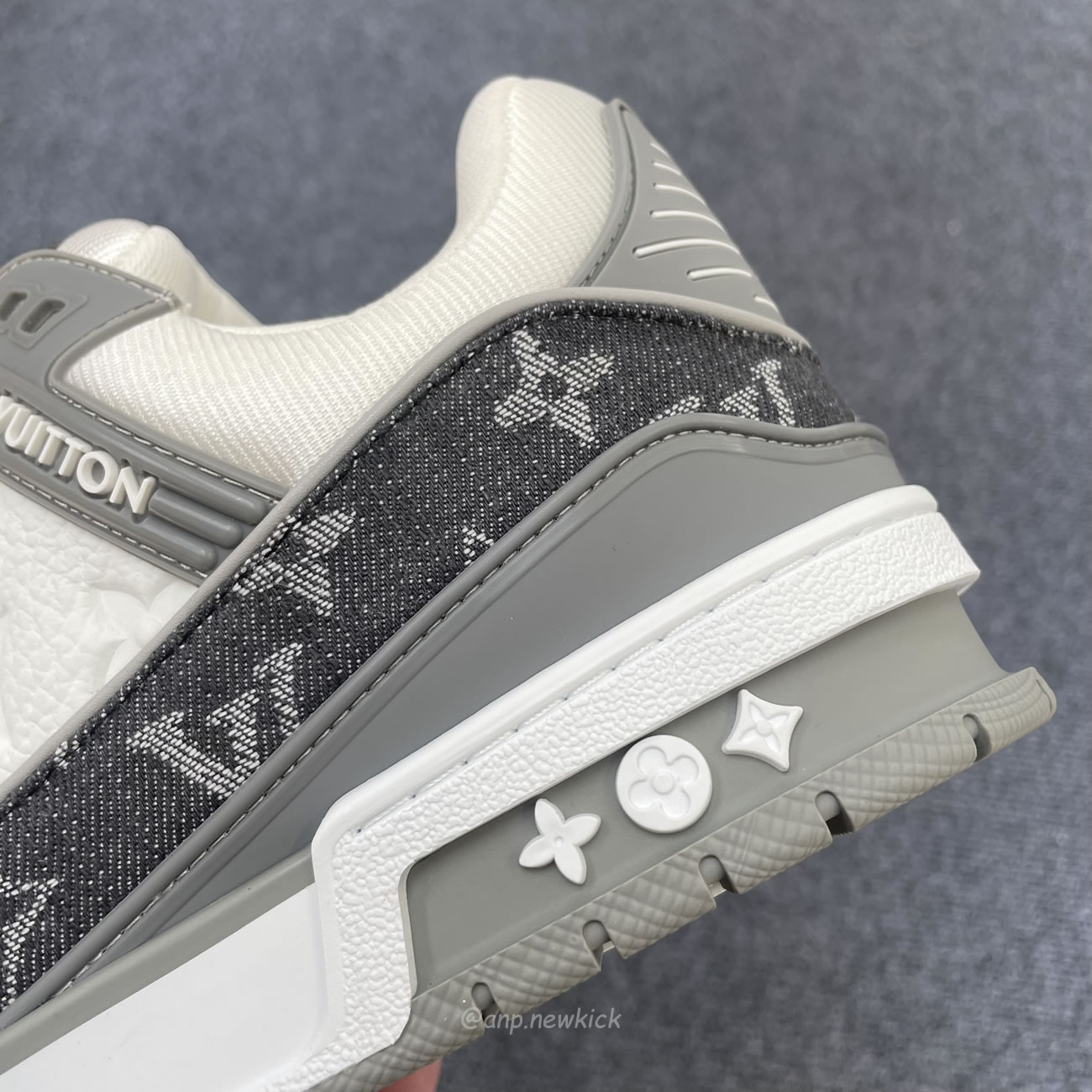 Louis Vuitton Trainer Monogram Denim Grey White 1adf58 (4) - www.kitistry.com Louis Vuitton Trainer Monogram Denim Grey White 1adf58 (4) - www.kitistry.com