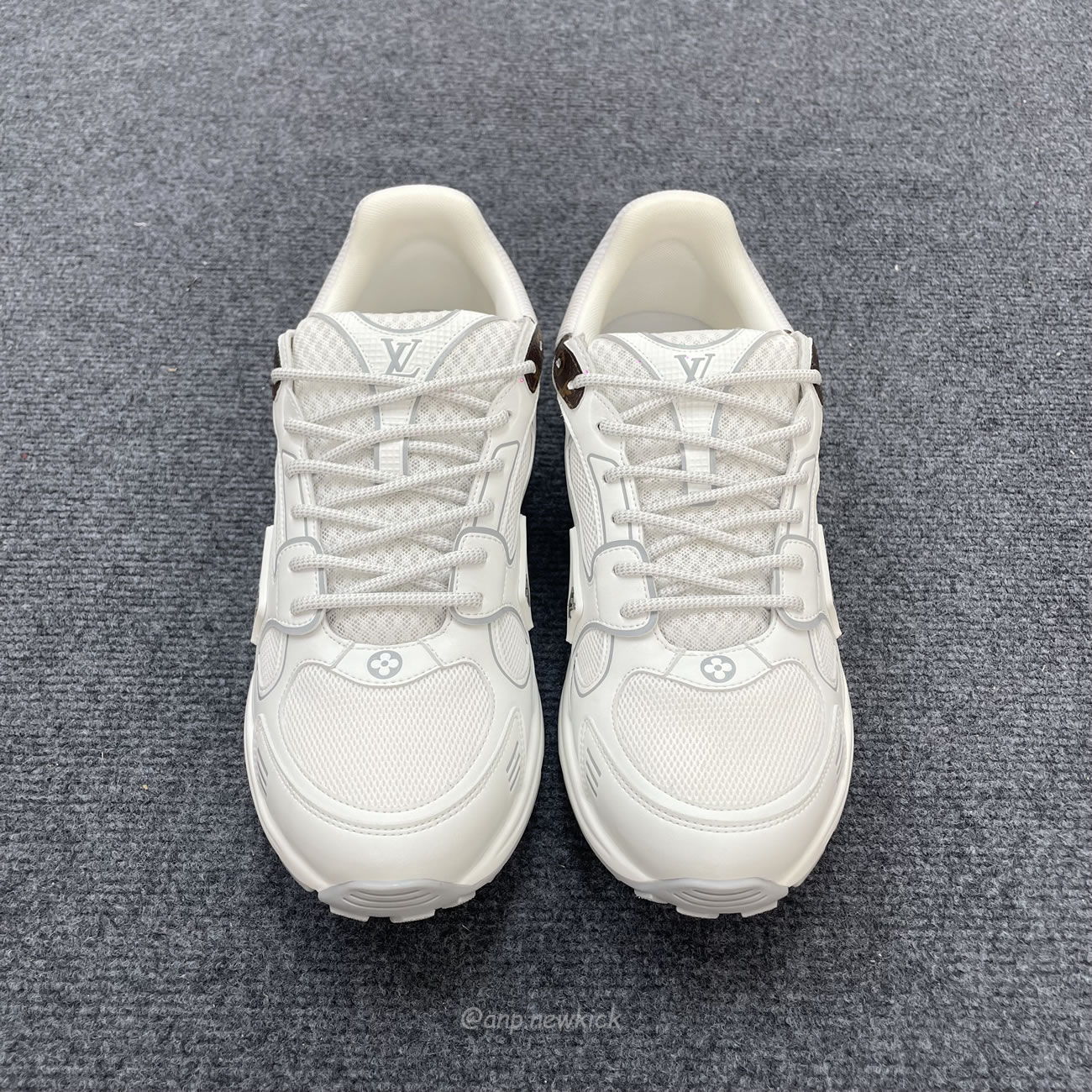 Louis Vuitton Lv Olympia Sneaker Blanc Black Silvery 1ahoht (7) - www.kitistry.com Louis Vuitton Lv Olympia Sneaker Blanc Black Silvery 1ahoht (7) - www.kitistry.com