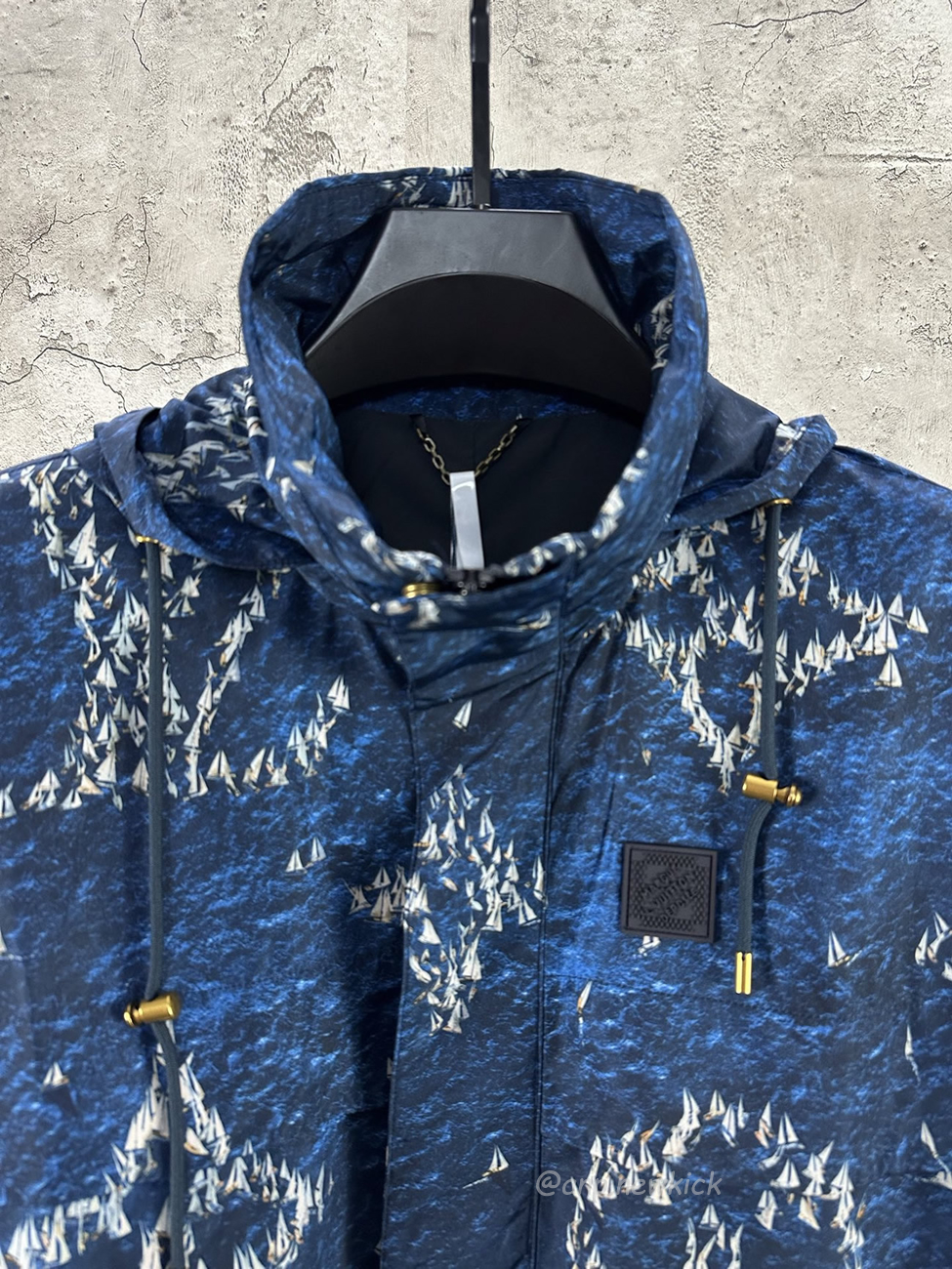 Louis Vuitton Monogram Printed Pattern Windbreaker 1ahv28 (2) - www.kitistry.com Louis Vuitton Monogram Printed Pattern Windbreaker 1ahv28 (2) - www.kitistry.com