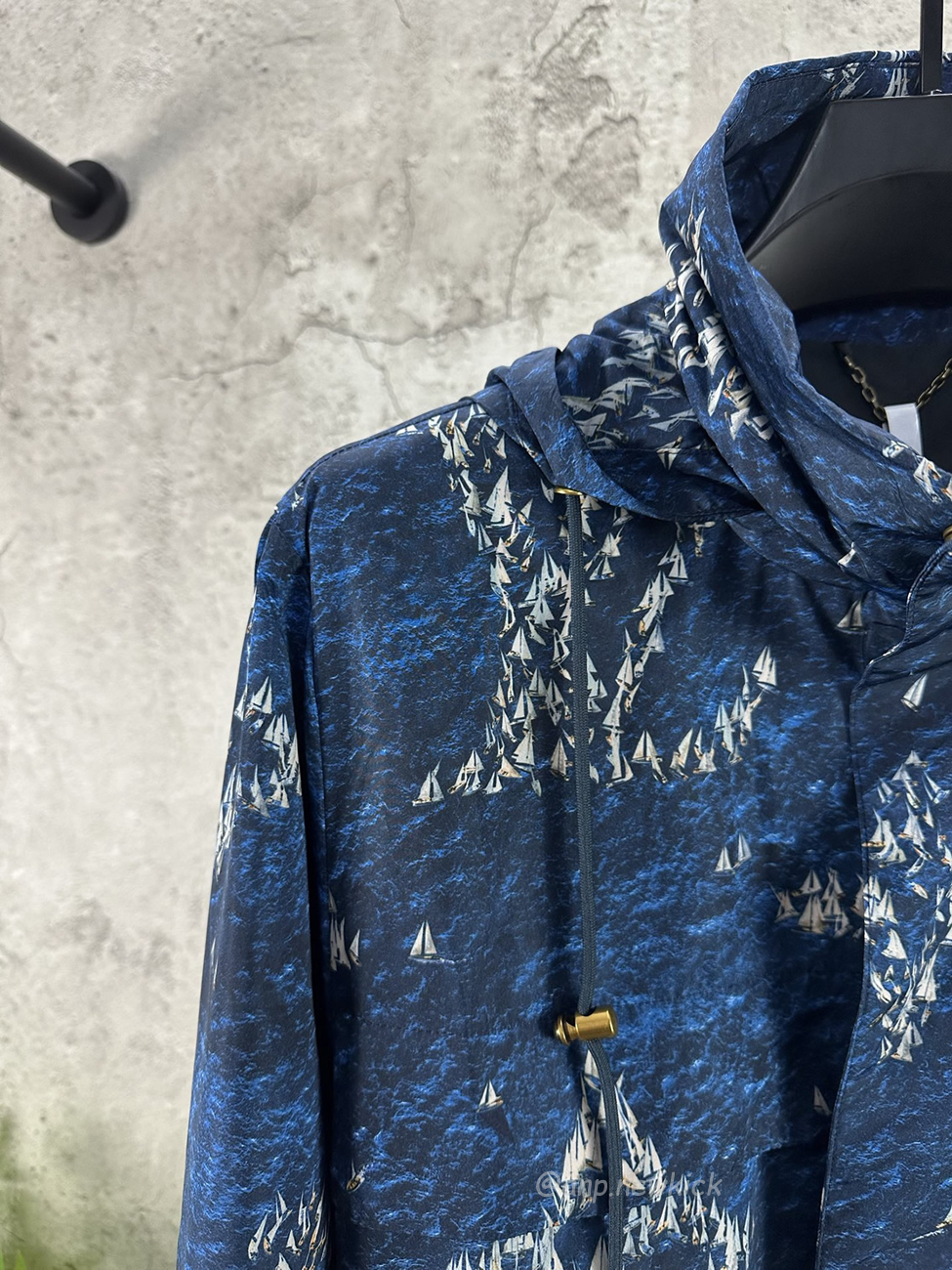 Louis Vuitton Monogram Printed Pattern Windbreaker 1ahv28 (3) - www.kitistry.com Louis Vuitton Monogram Printed Pattern Windbreaker 1ahv28 (3) - www.kitistry.com