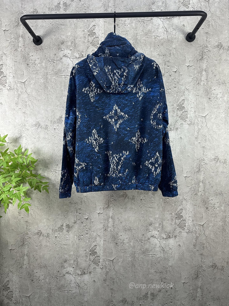 Louis Vuitton Monogram Printed Pattern Windbreaker 1ahv28 (4) - www.kitistry.com Louis Vuitton Monogram Printed Pattern Windbreaker 1ahv28 (4) - www.kitistry.com