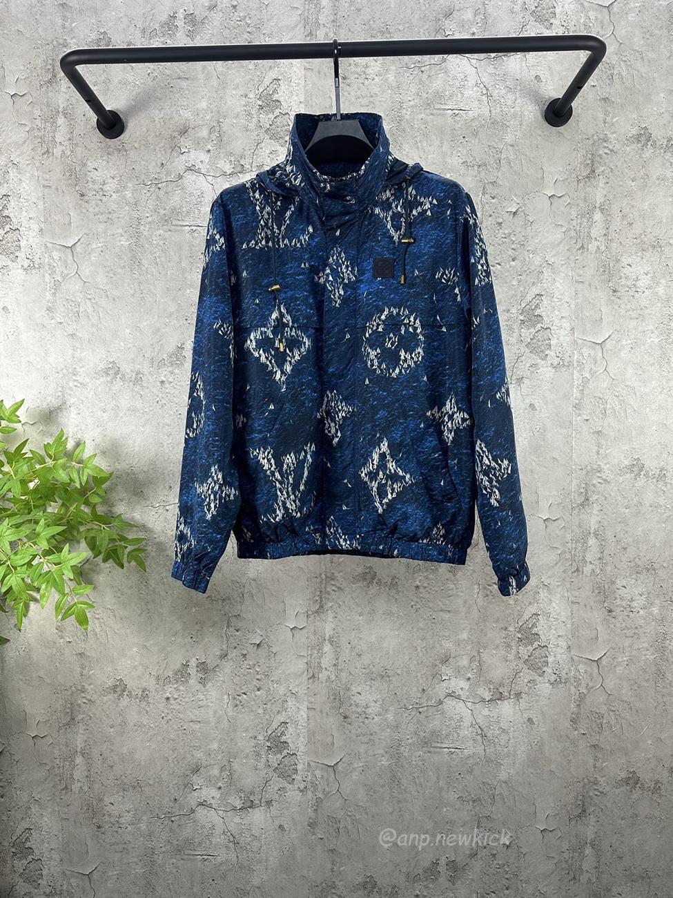 Louis Vuitton Monogram Printed Pattern Windbreaker 1ahv28 (7) - www.kitistry.com Louis Vuitton Monogram Printed Pattern Windbreaker 1ahv28 (7) - www.kitistry.com