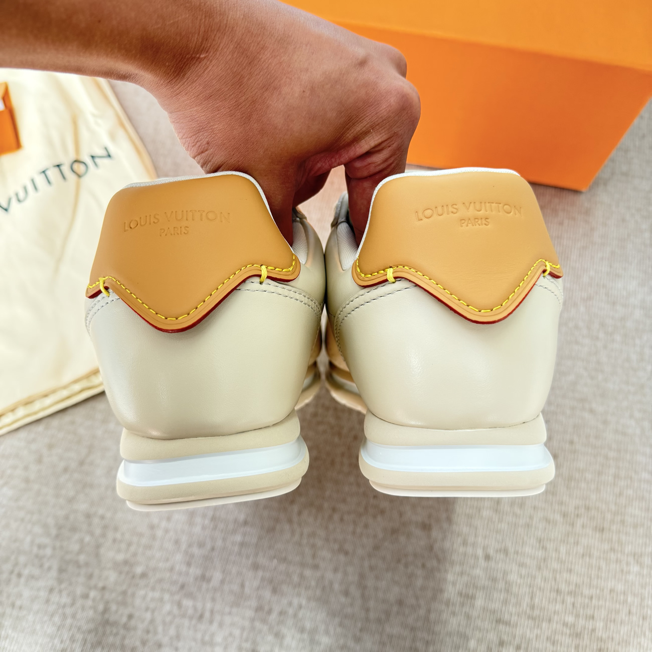Louis Vuitton Lv Buttersoft Sneaker Beige 1aikj1 (2) - www.kitistry.com Louis Vuitton Lv Buttersoft Sneaker Beige 1aikj1 (2) - www.kitistry.com