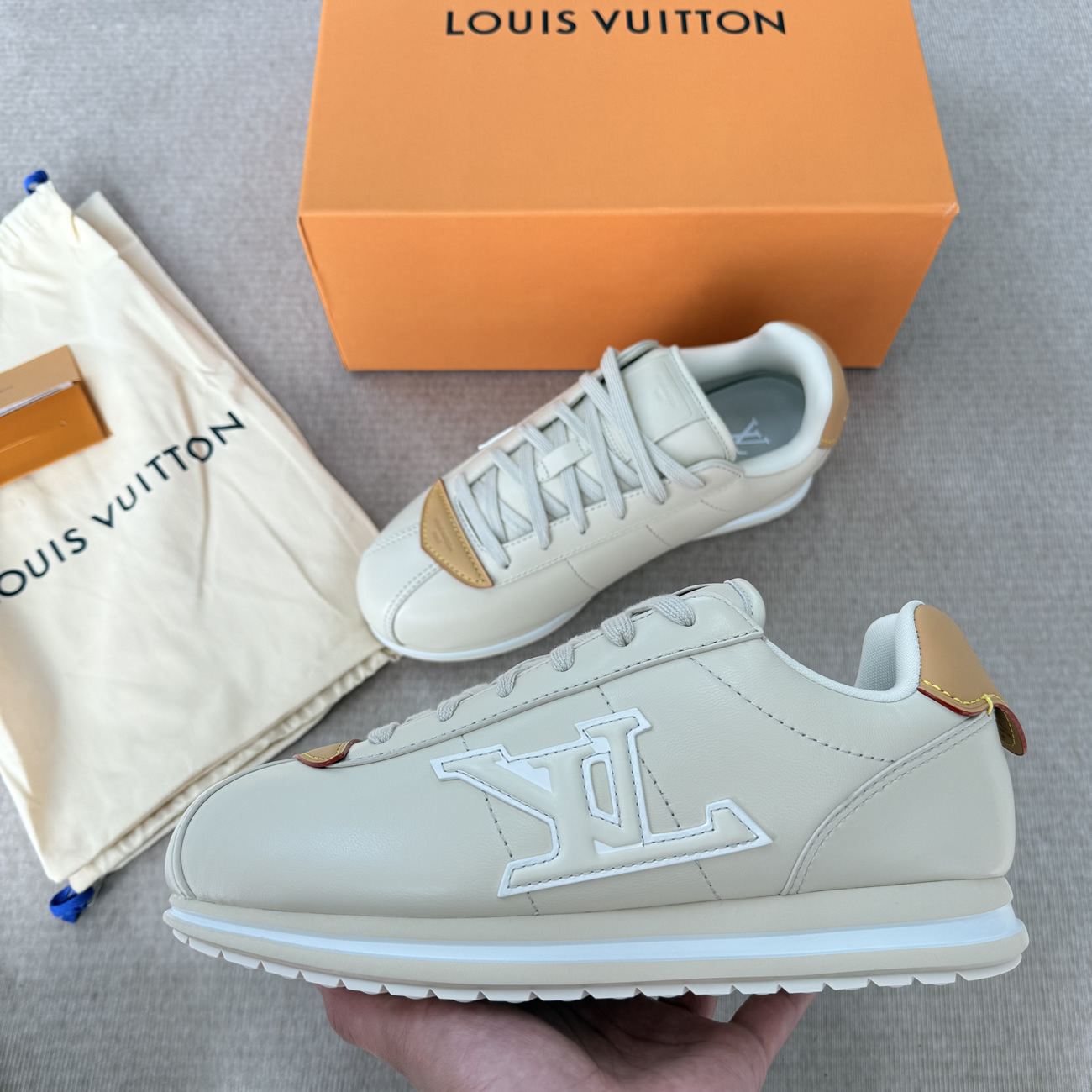 Louis Vuitton Lv Buttersoft Sneaker Beige 1aikj1 (4) - www.kitistry.com Louis Vuitton Lv Buttersoft Sneaker Beige 1aikj1 (4) - www.kitistry.com