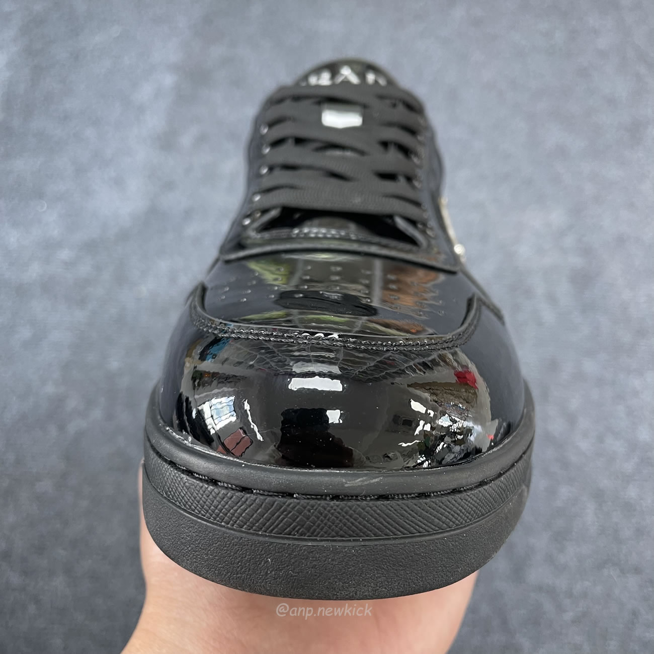 Prada Sneakers Mid Top Black Patent Leather 1e792m 069 F0002 F B030 (8) - www.kitistry.com Prada Sneakers Mid Top Black Patent Leather 1e792m 069 F0002 F B030 (8) - www.kitistry.com